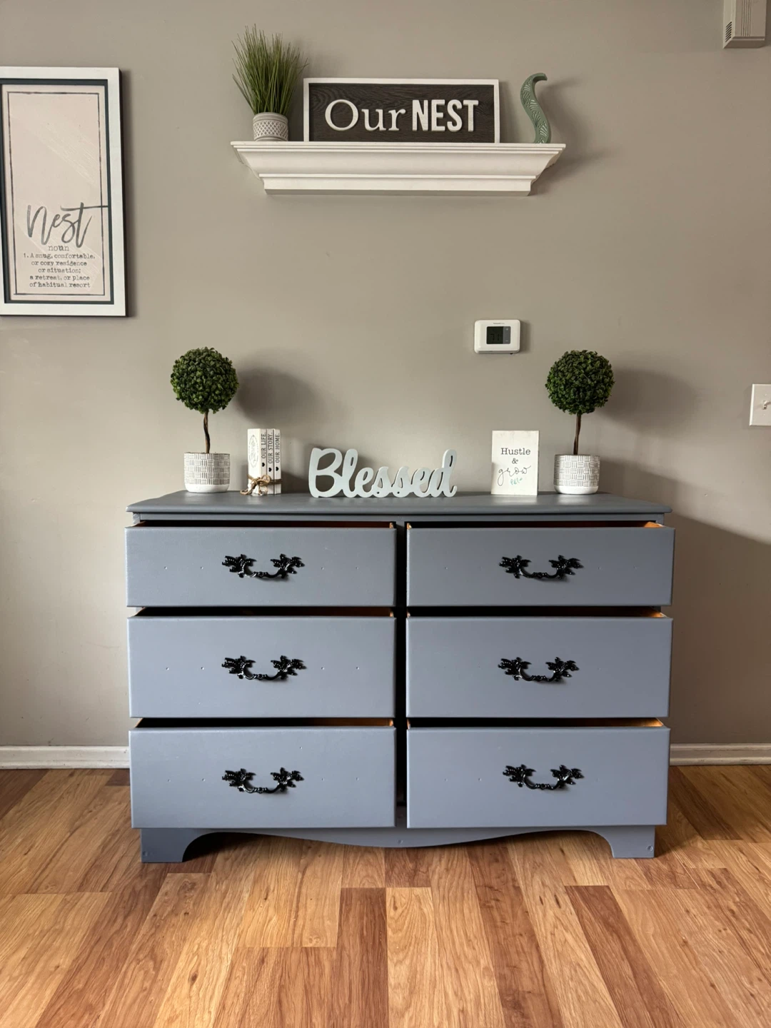 🩶✨Beautiful solid wood dresser✨🩶 - photo 2