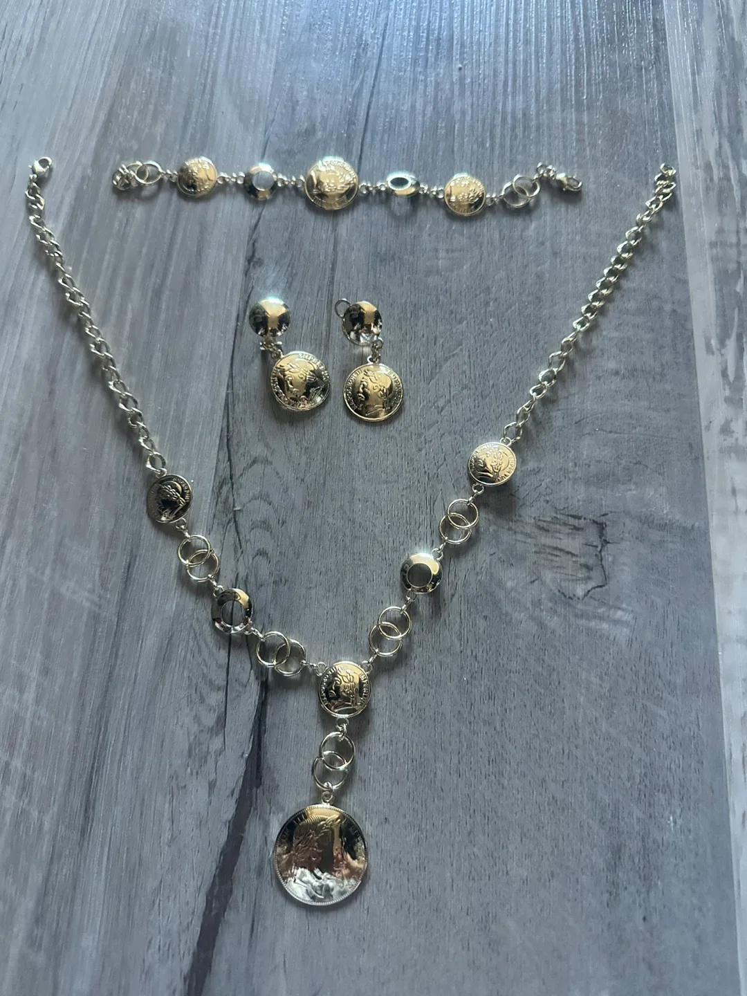 Silver-tone Necklace, Bracelet & Earrings Set