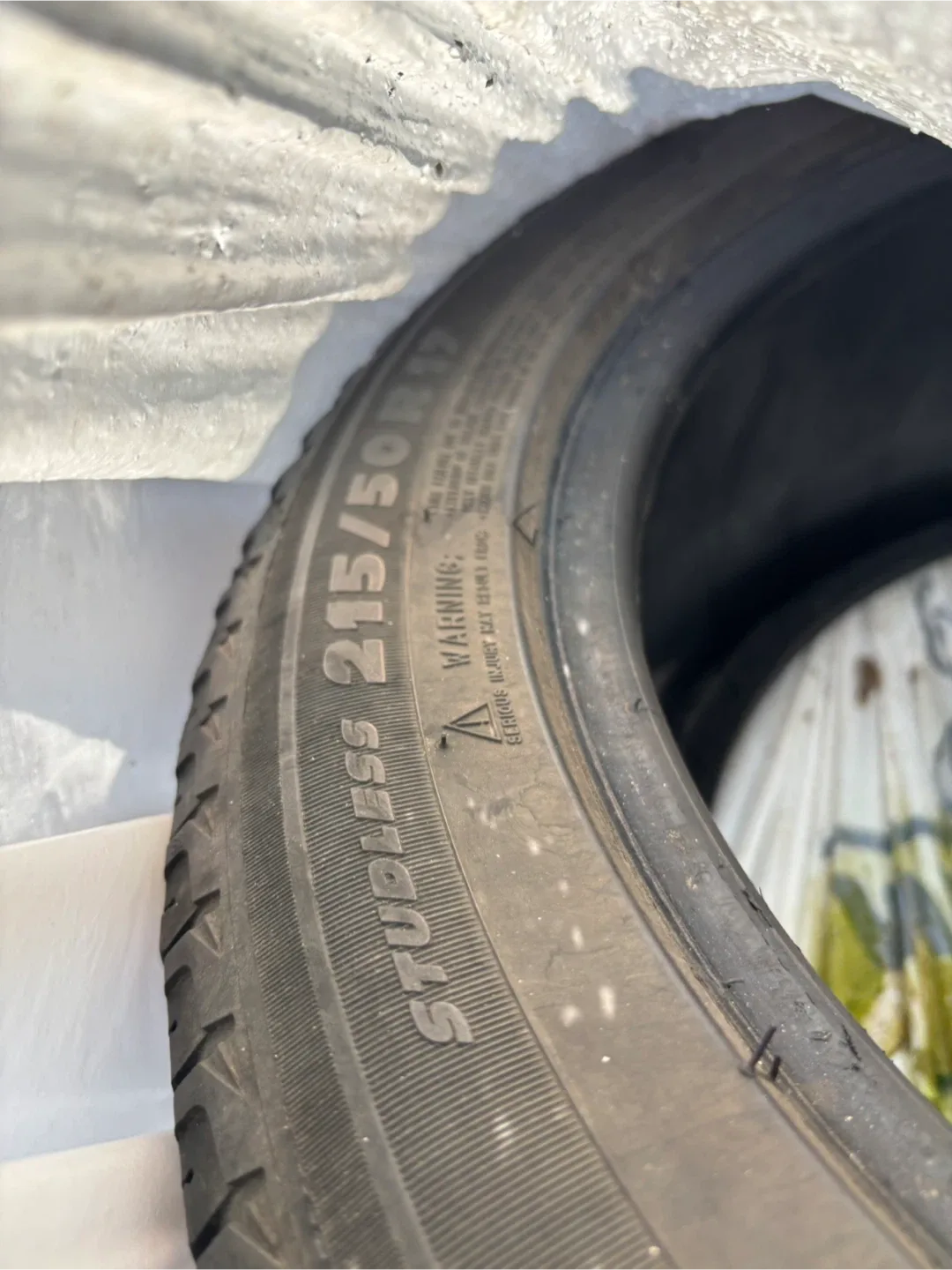 Michelin 215/50R17 Studless Tire image indicator(2)