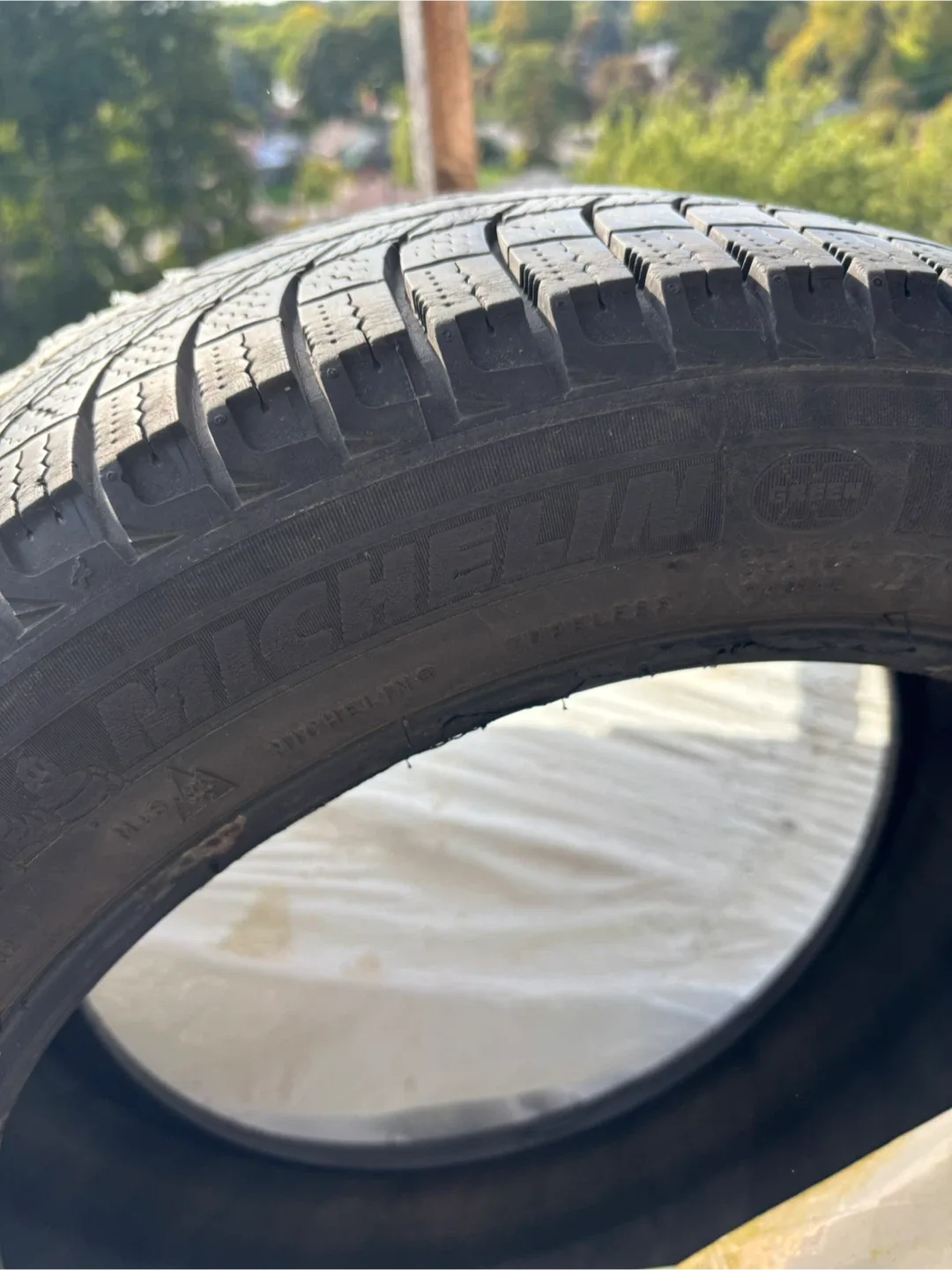 Michelin 215/50R17 Studless Tire image indicator(4)