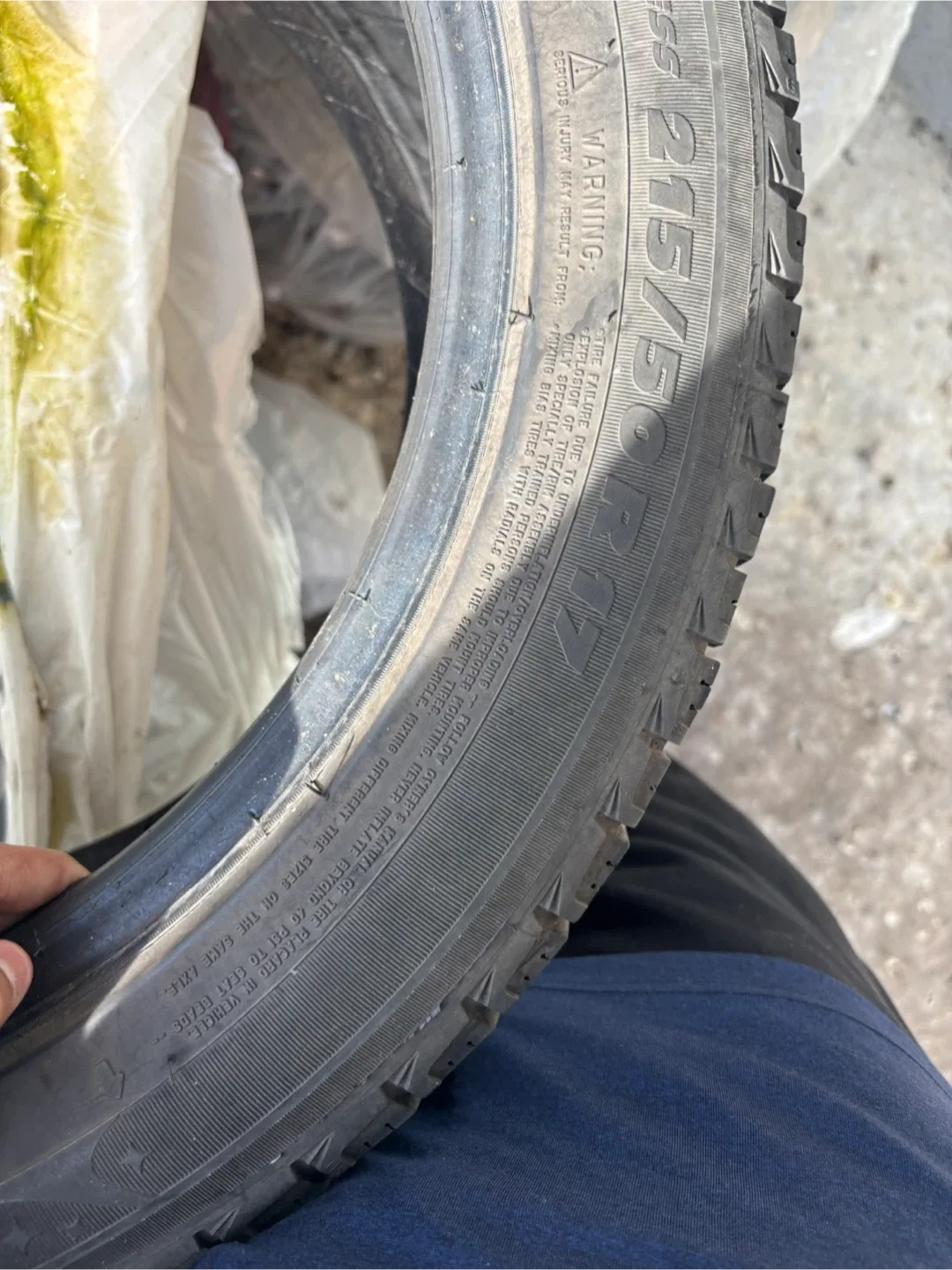 Michelin 215/50R17 Studless Tire image indicator(9)