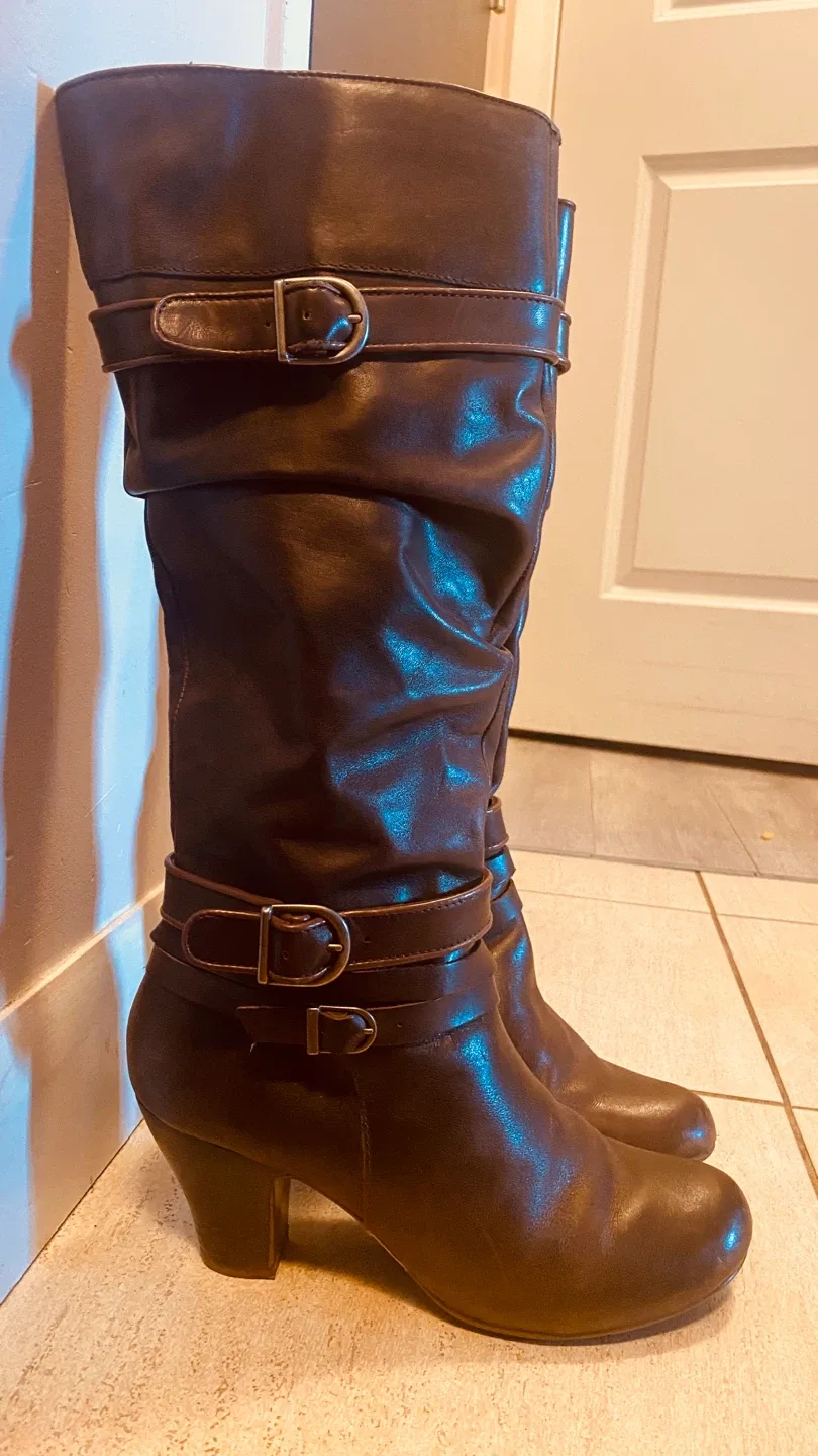 Brown Leather Boots - Size 6.5 image indicator(2)