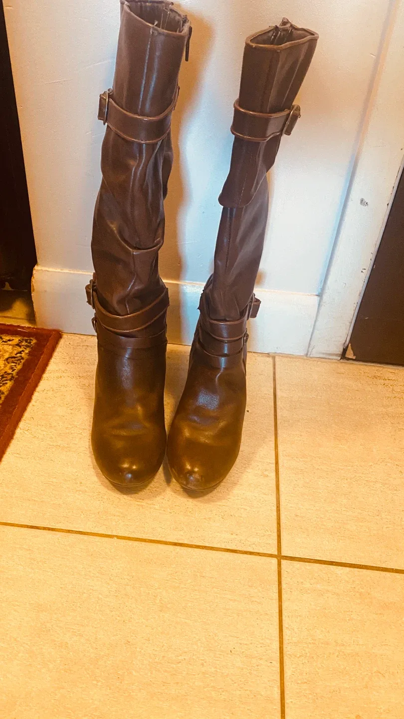 Brown Leather Boots - Size 6.5