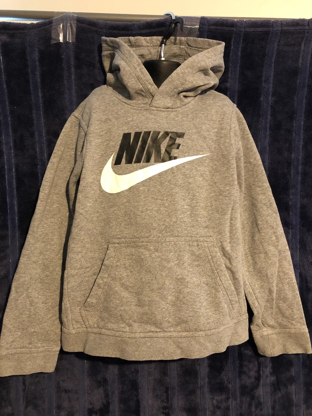 Nike Hoodie - Grey, Size M image indicator(2)