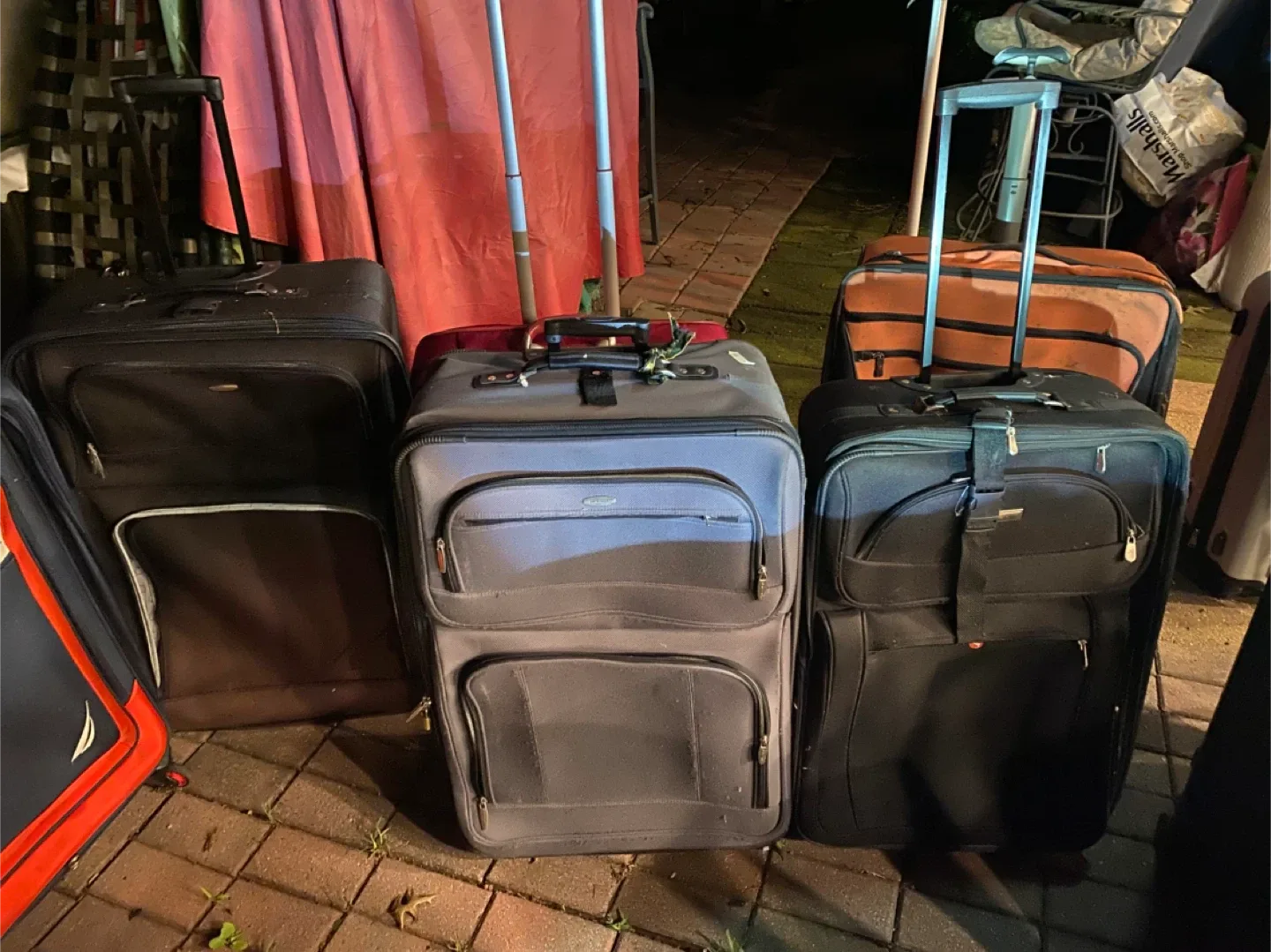 Rolling Suitcases - Various Brands image indicator(7)