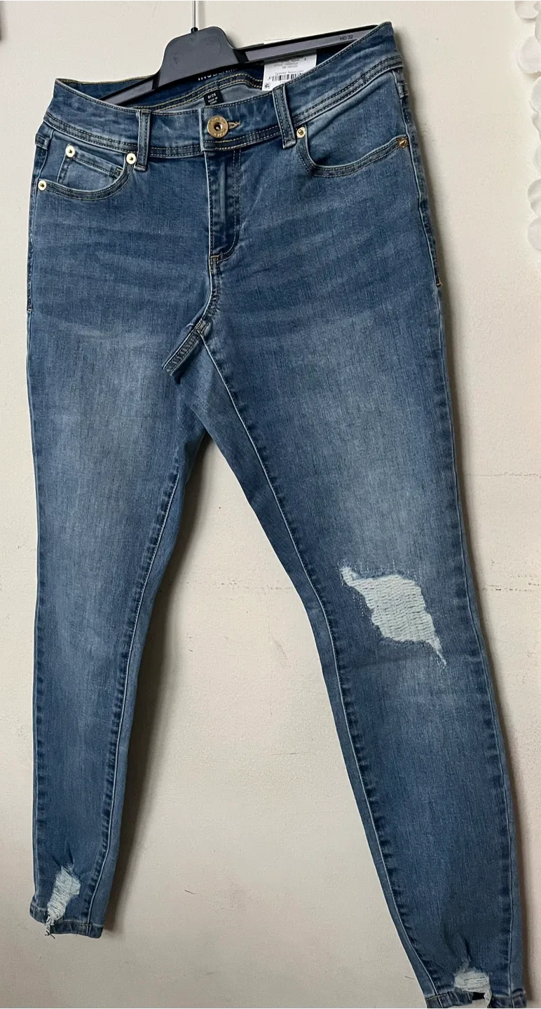 Inc Denim Madison skinny jeans size 0/25 image indicator(4)