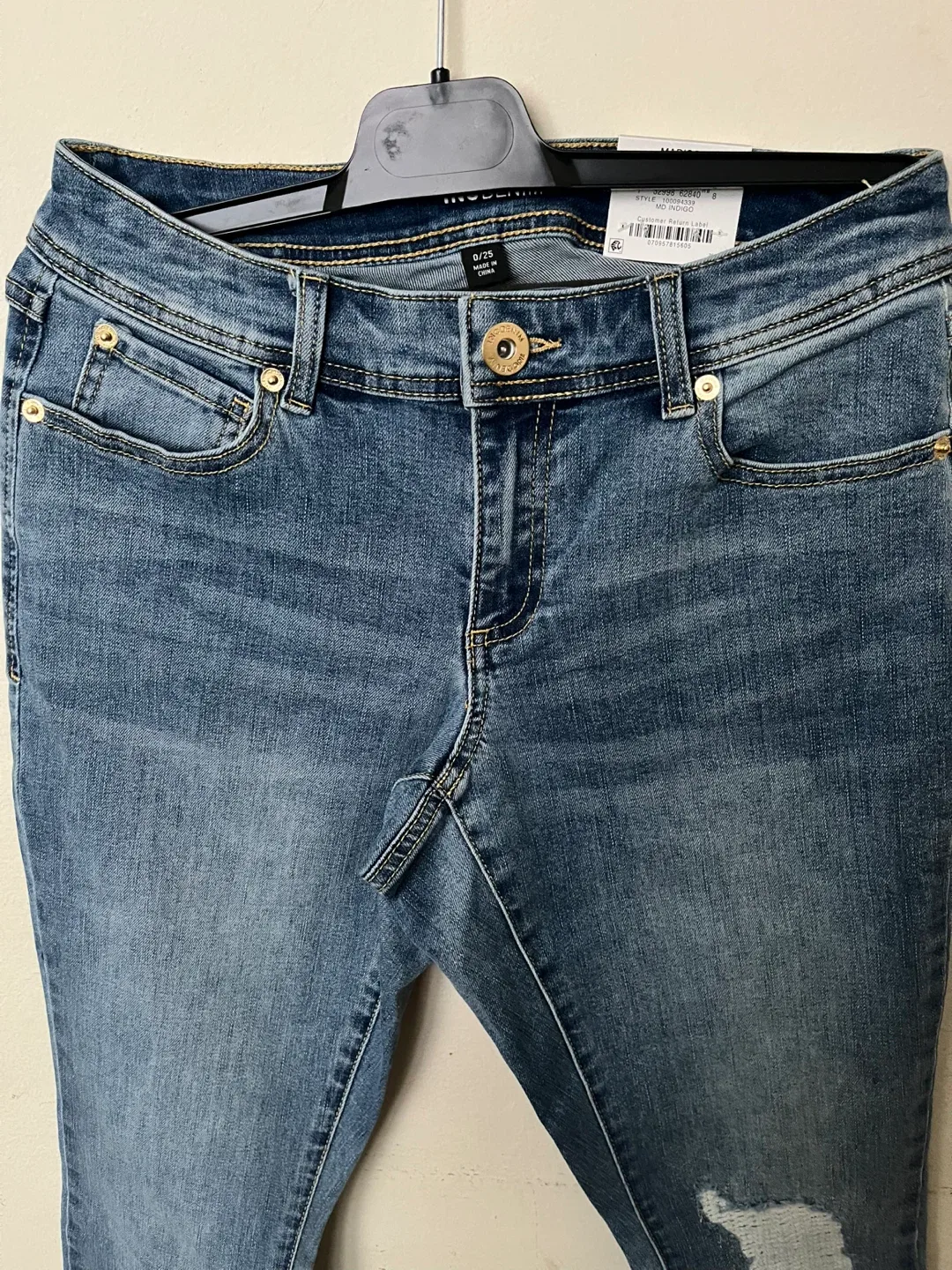 Inc Denim Madison skinny jeans size 0/25 image indicator(3)