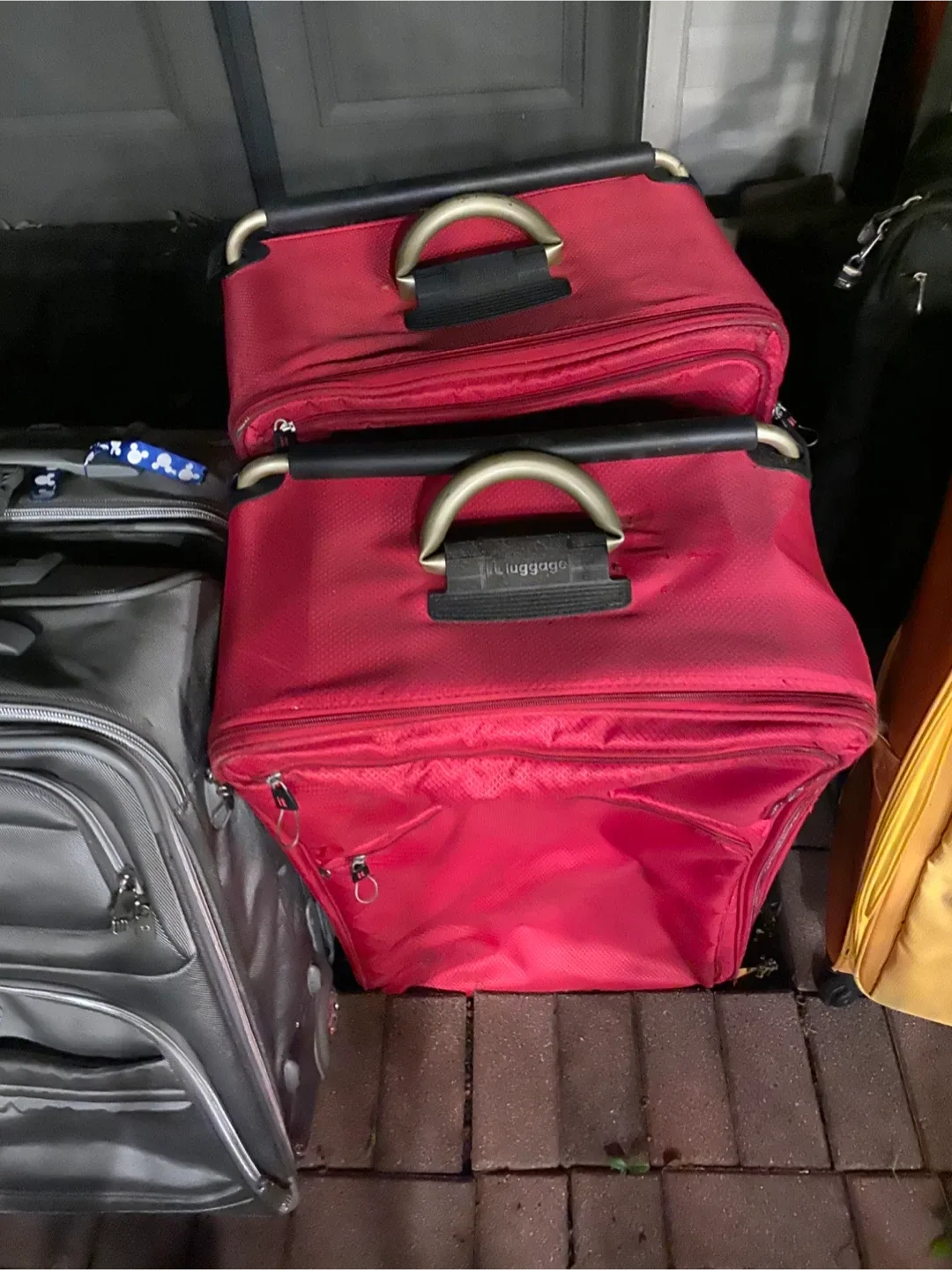 Used Luggage - Assorted Sizes & Colors image indicator(10)