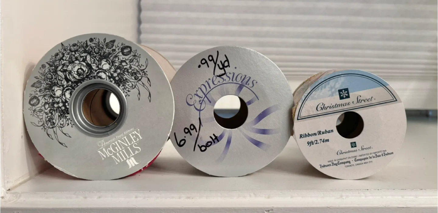 Holiday Ribbon Wide Wire Rolls New except Red Leaves image indicator(2)