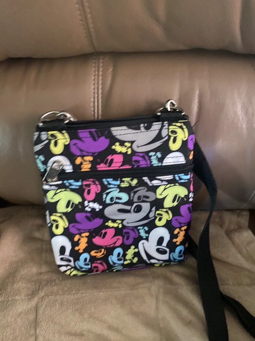 Mickey Mouse Crossbody Bag image indicator(2)