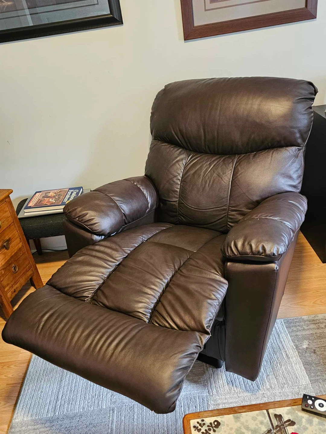 Brown Leather Recliner Chair - photo 3