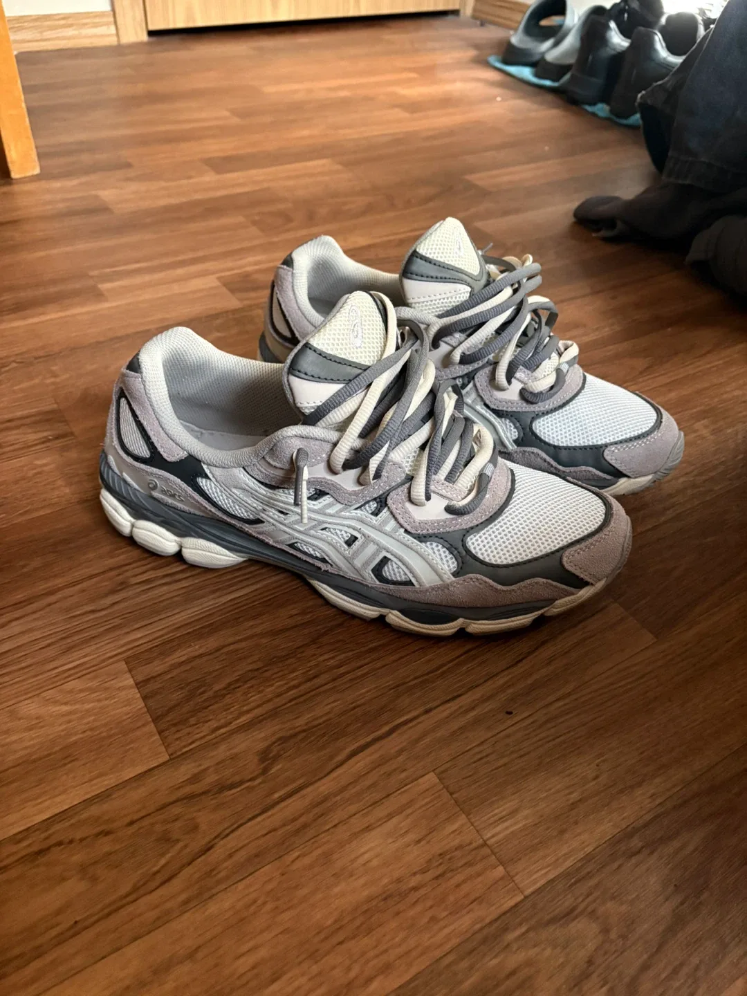 Asics Gel NYC - Cream Oyster Grey image indicator(2)