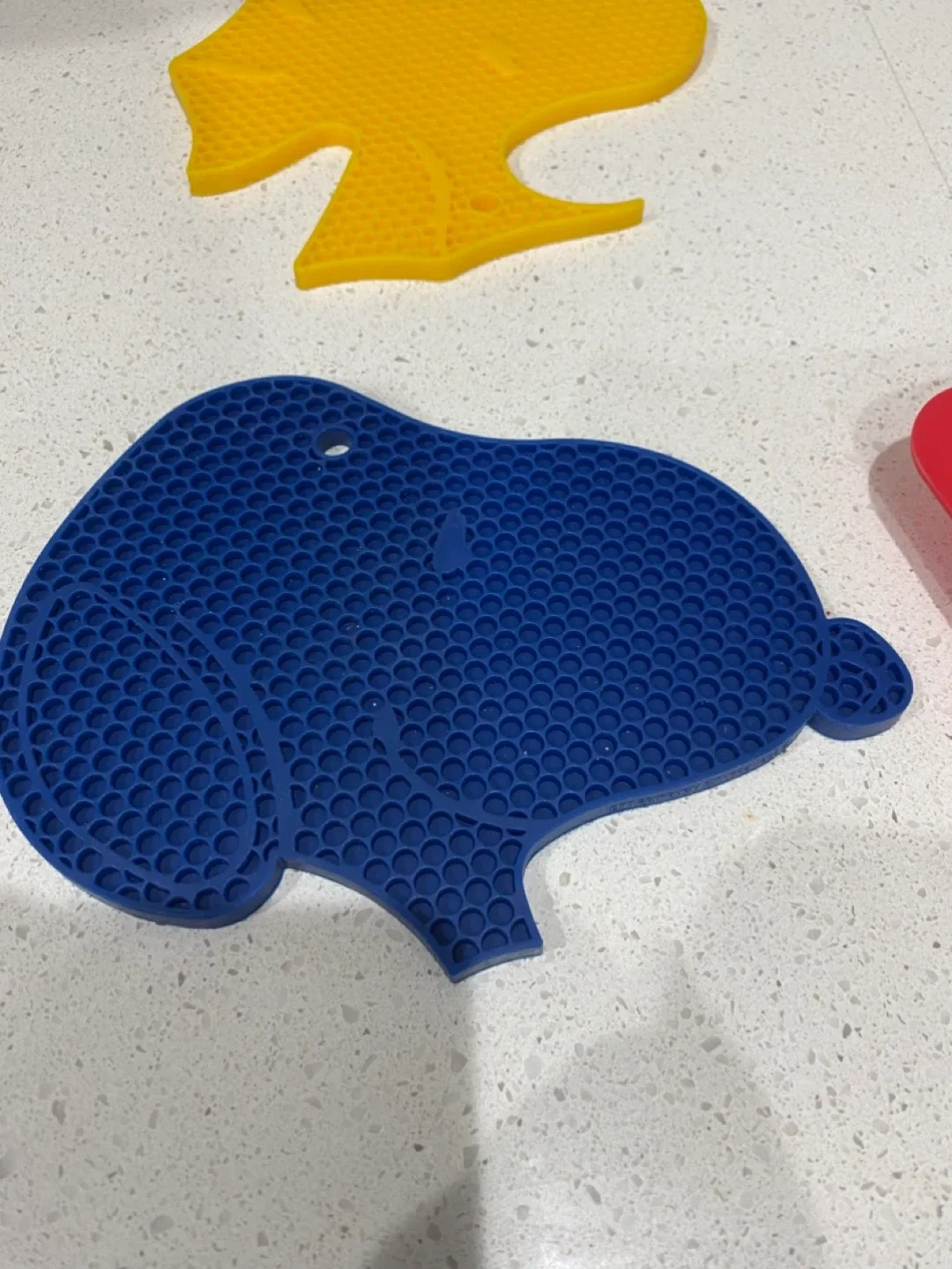 Holiday Baking Mold Nutcracker & 2 Silicone Trivets image indicator(4)