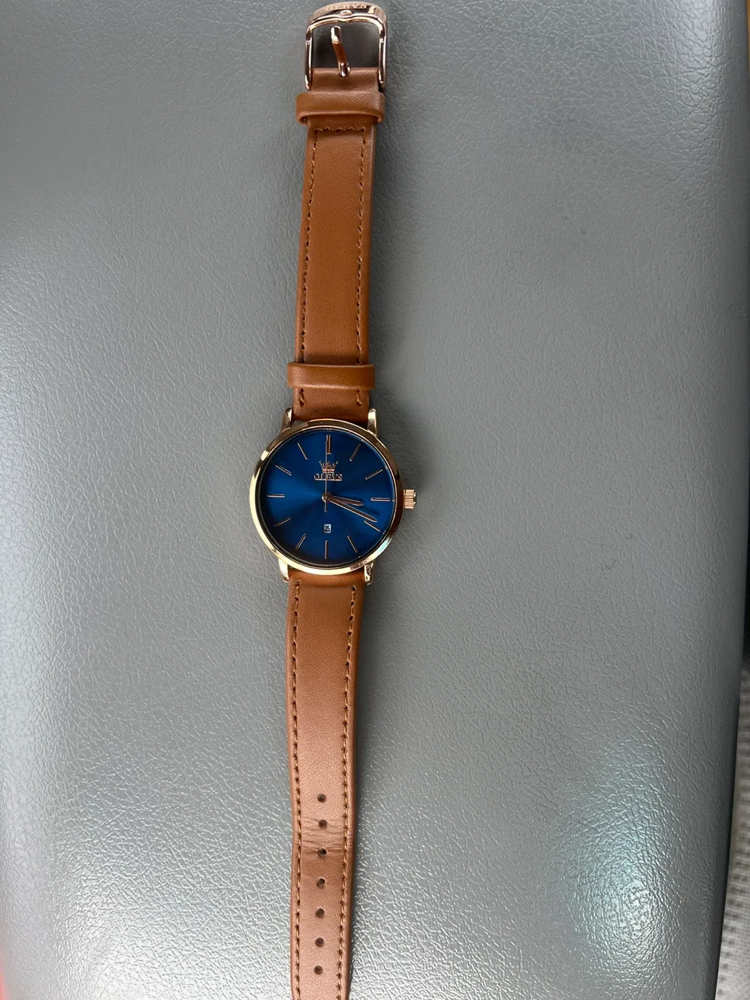 QLEVS Watch - Brown Leather Band image indicator(2)