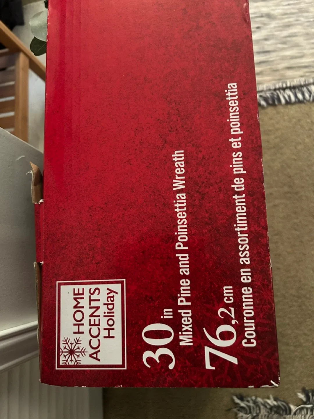 Festive Christmas wreath like new out of the box image indicator(3)