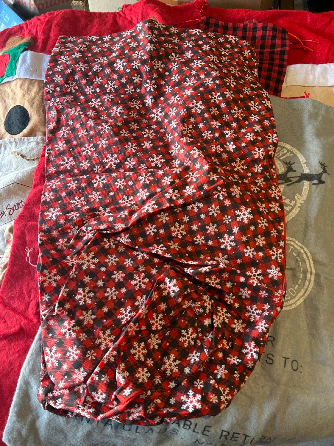 Christmas Themed Gift Sacks - photo 3