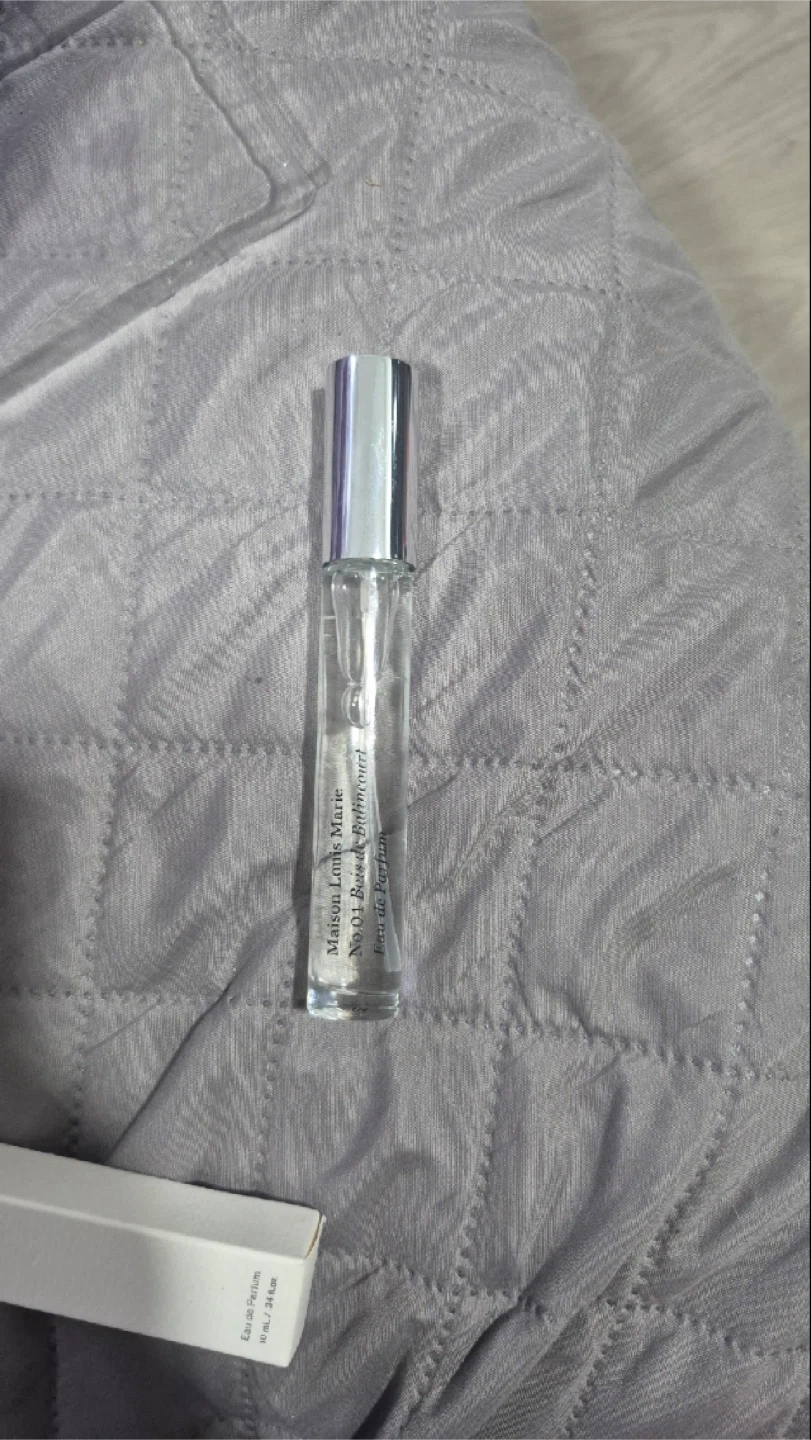 Maison Louis Marie No.04 Bois de Balincourt Perfume - photo 2