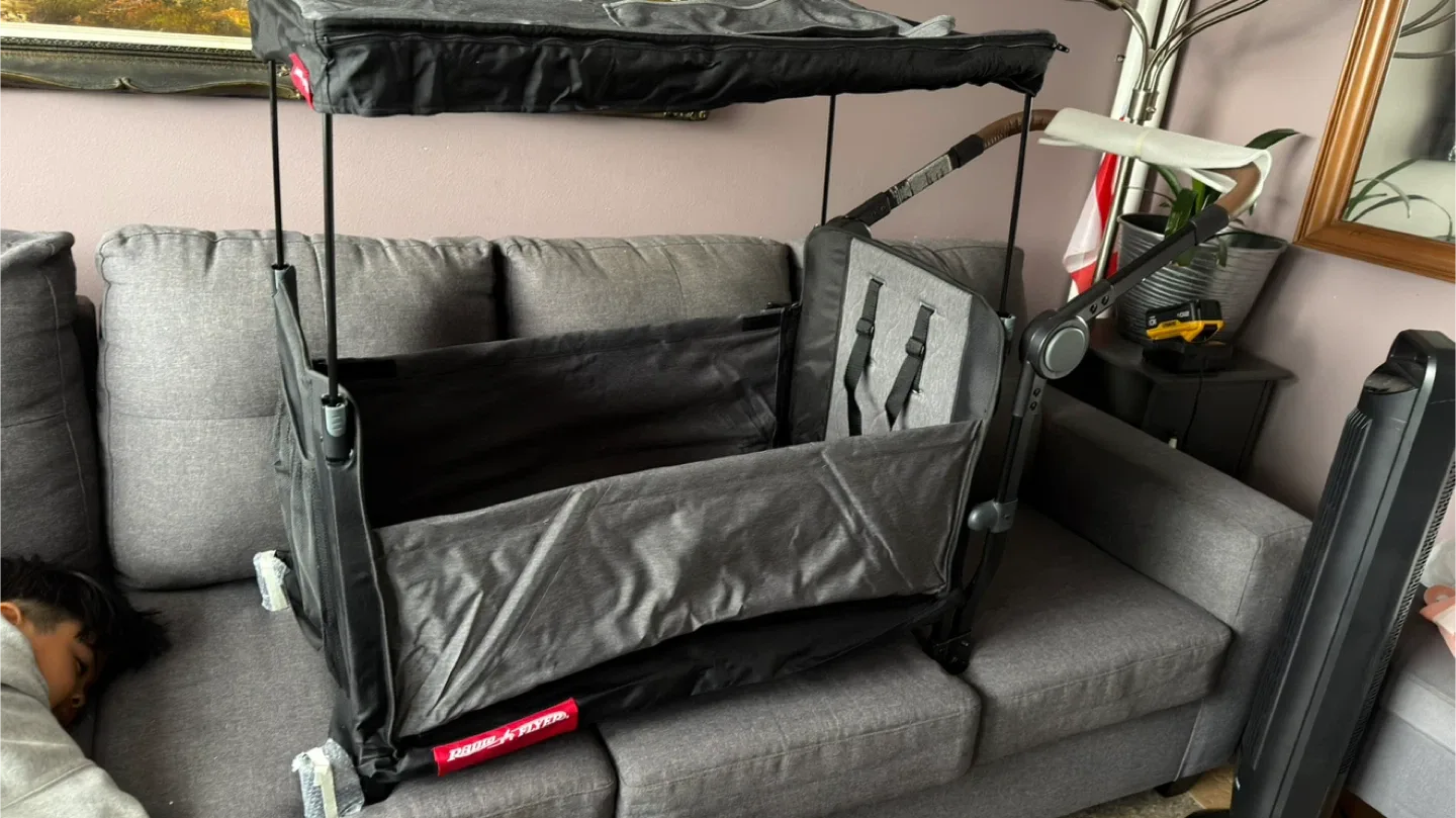 Radio Flyer Atlas Stroll 'N Wagon - Like New! image indicator(4)