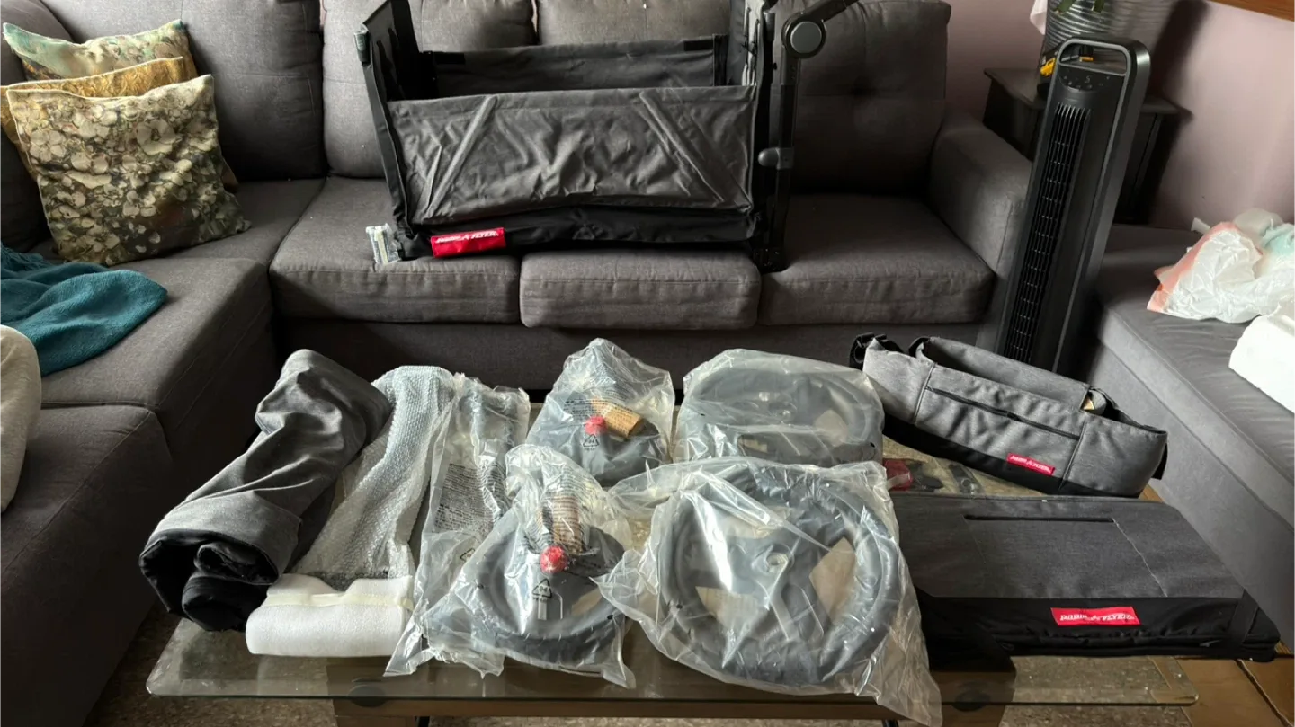 Radio Flyer Atlas Stroll 'N Wagon - Like New! image indicator(9)