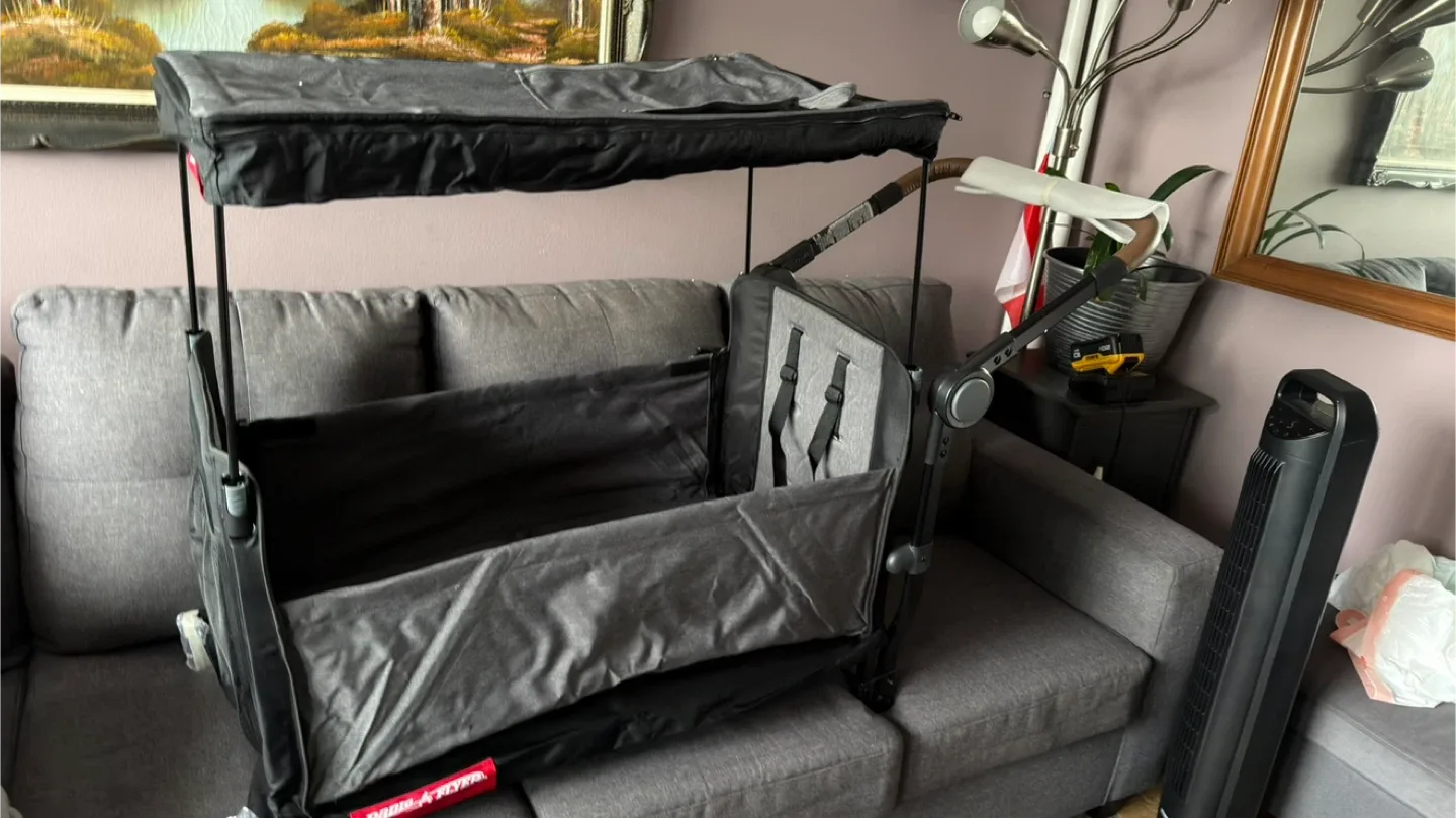 Radio Flyer Atlas Stroll 'N Wagon - Like New! image indicator(10)