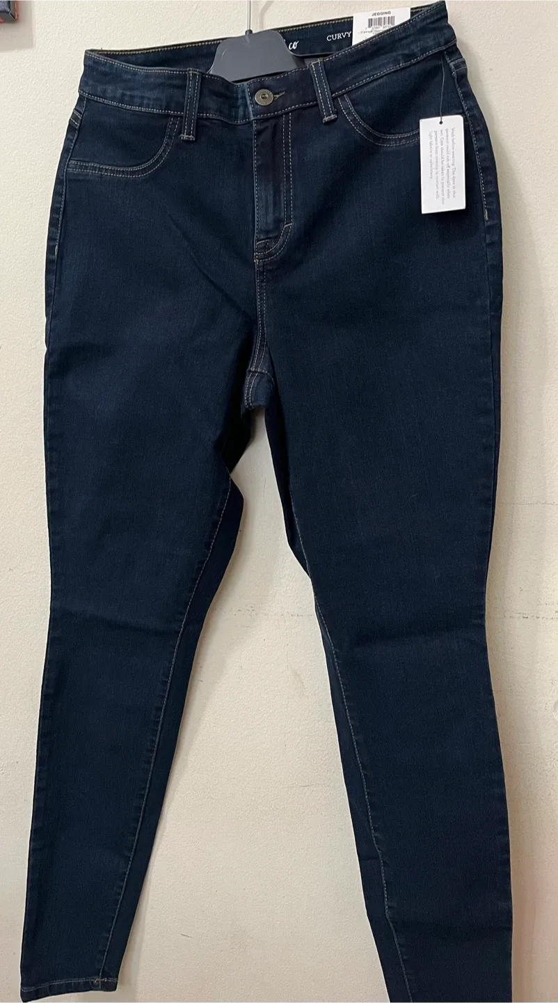 Style & Co curvy Jegging image indicator(3)