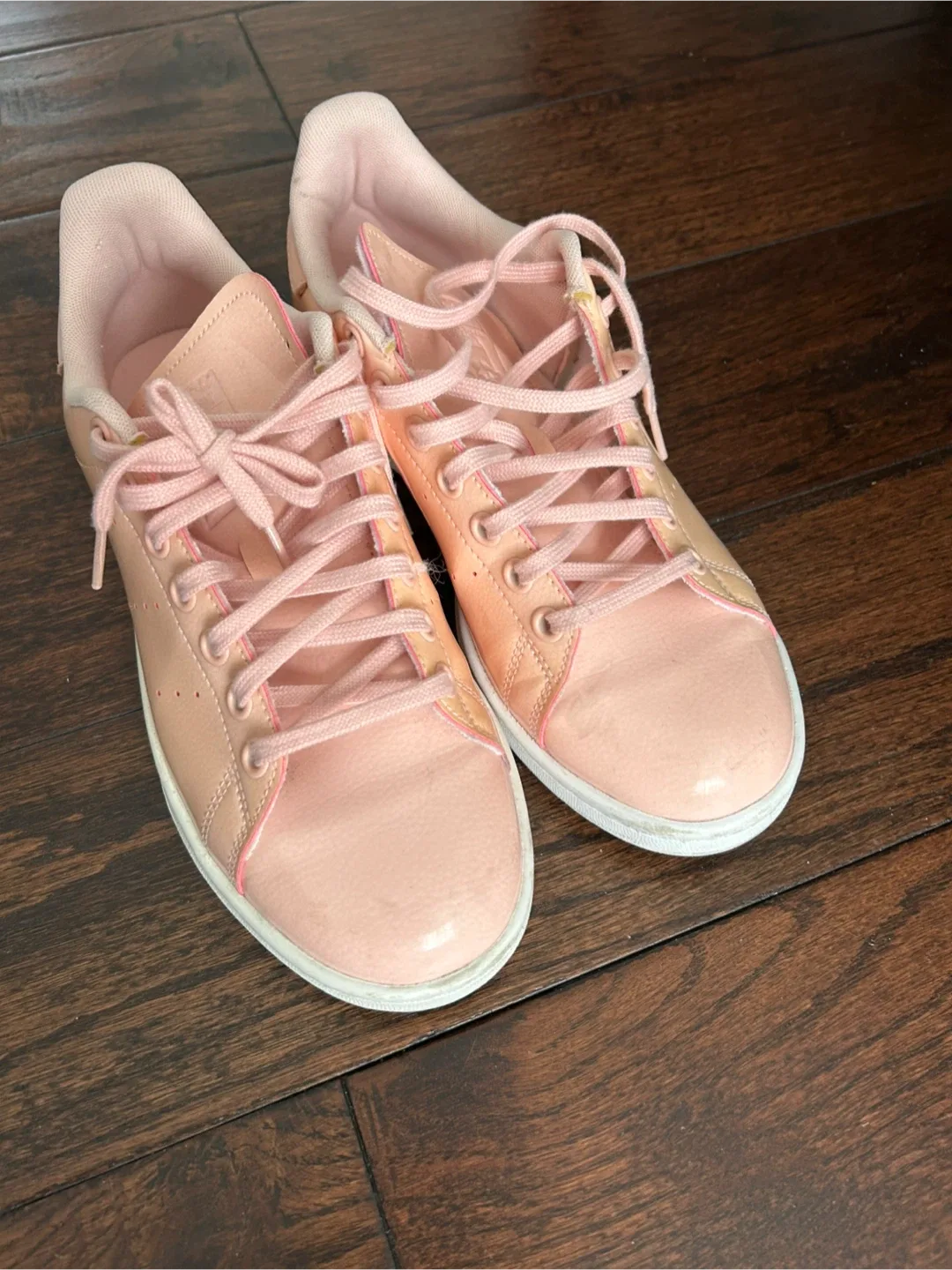 Adidas Stan Smith Pink Patent Leather Sneakers image indicator(2)