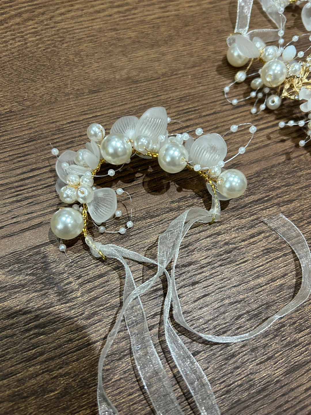 Pearl and Floral Hair Accessories 3 Set - photo 2