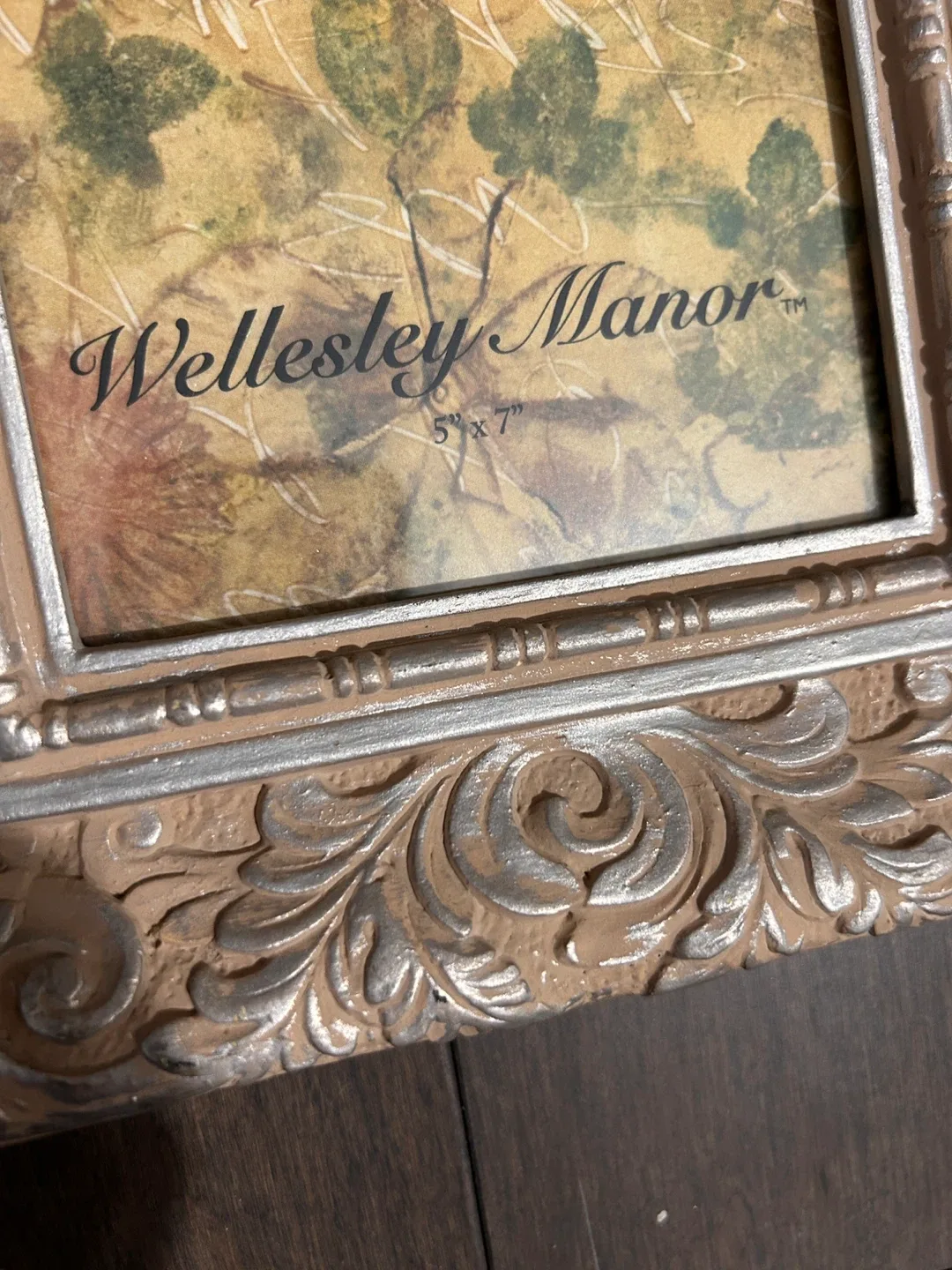 Wellesley Manor 5"x7" Picture Frame image indicator(3)