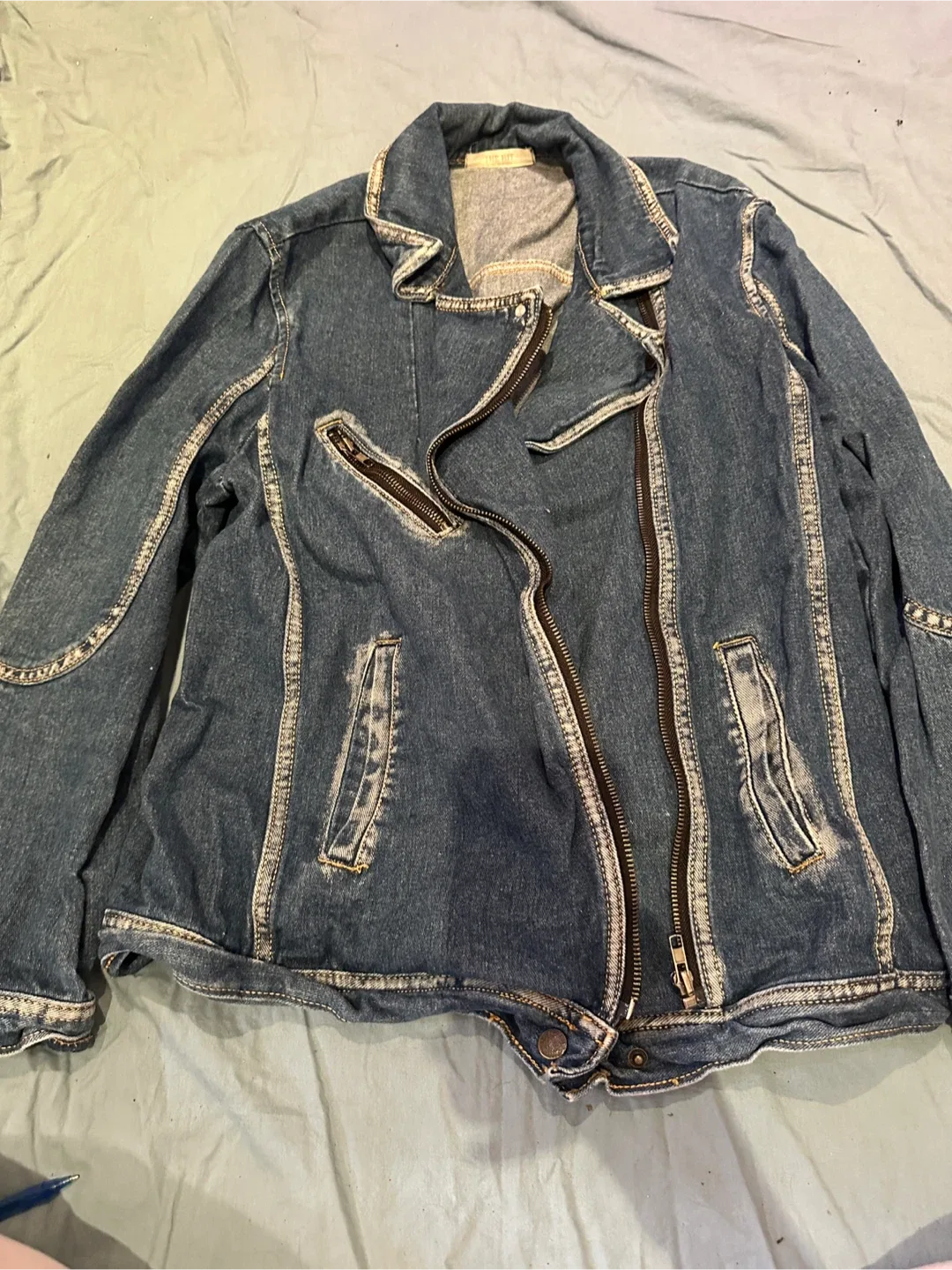 Womens Clothing Bundle S-M image indicator(4)