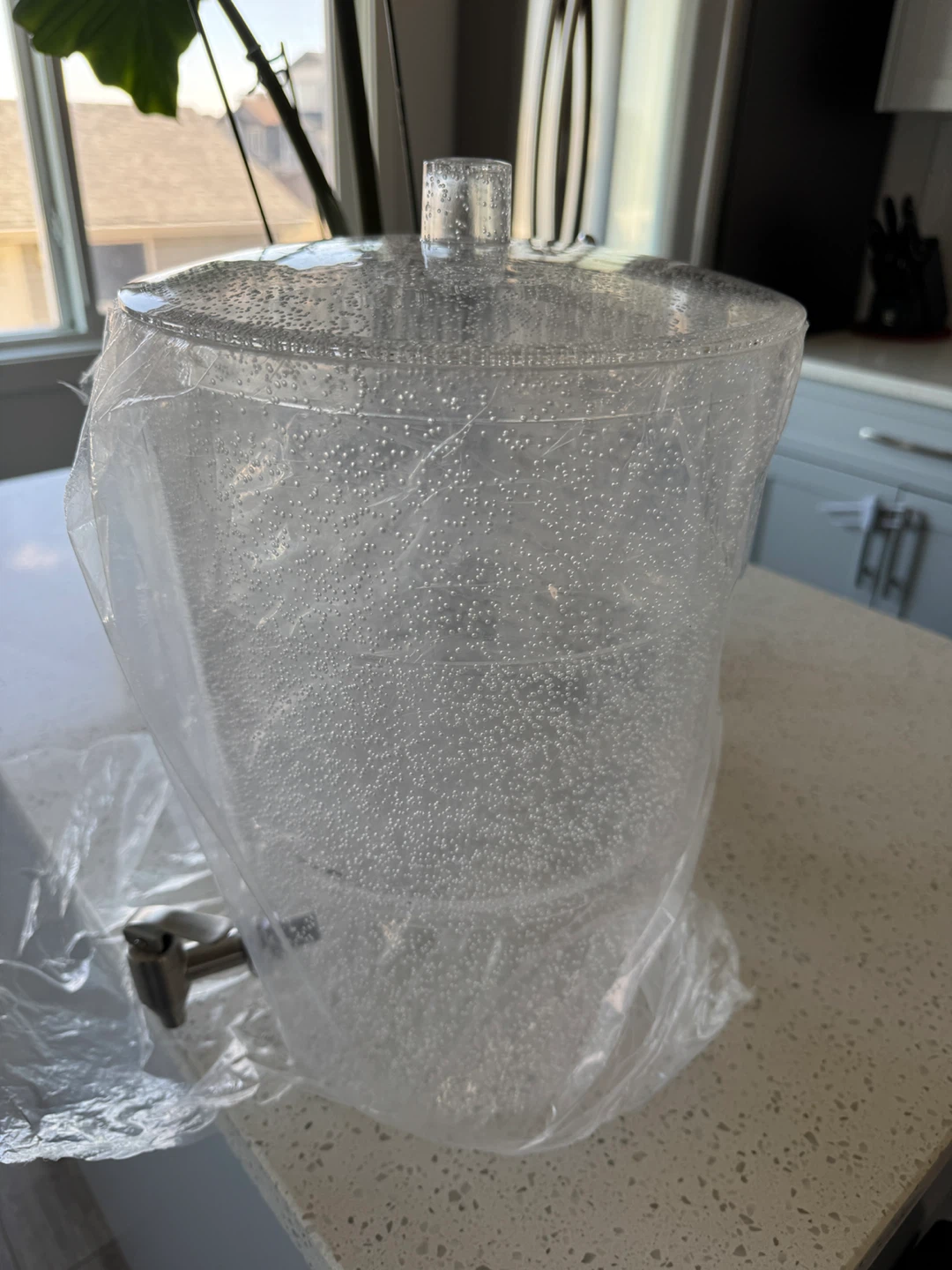 Clear Beverage Dispenser with Spigot - New