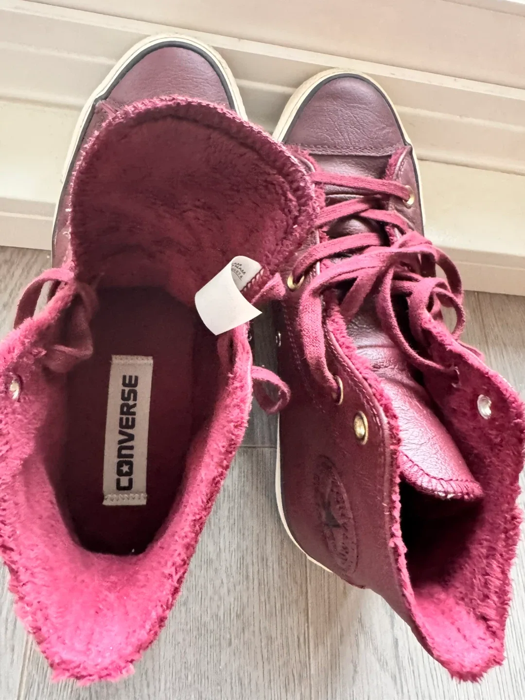 Converse All Star Leather High Top - US 7.5 image indicator(6)