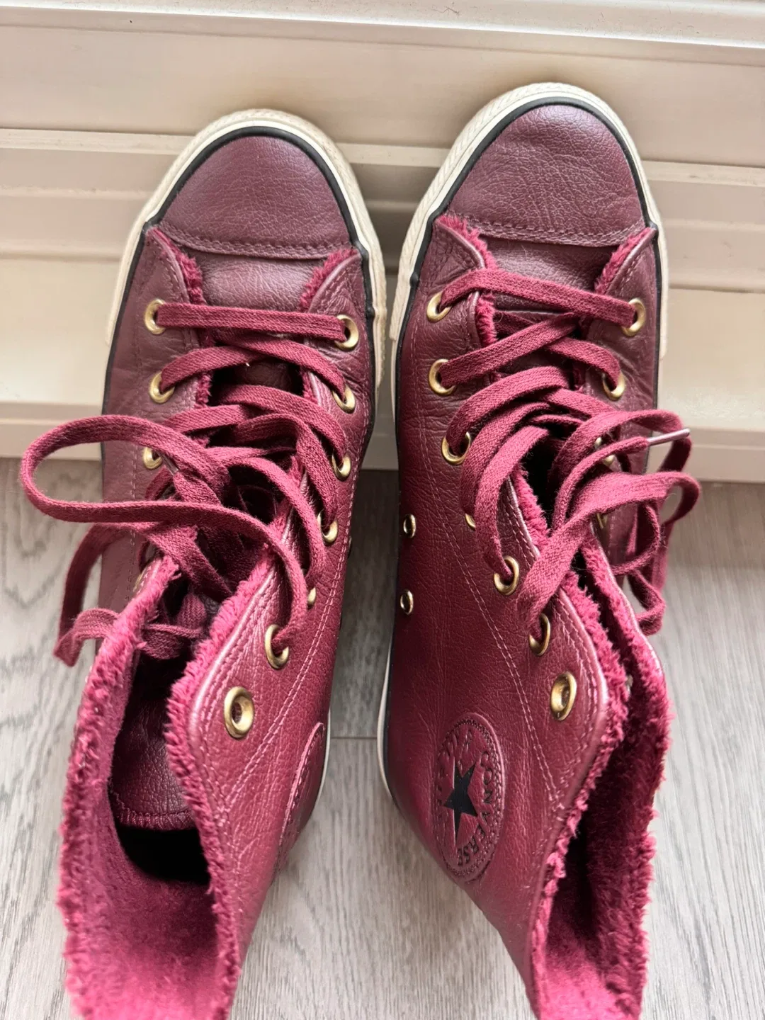 Converse All Star Leather High Top - US 7.5 image indicator(4)