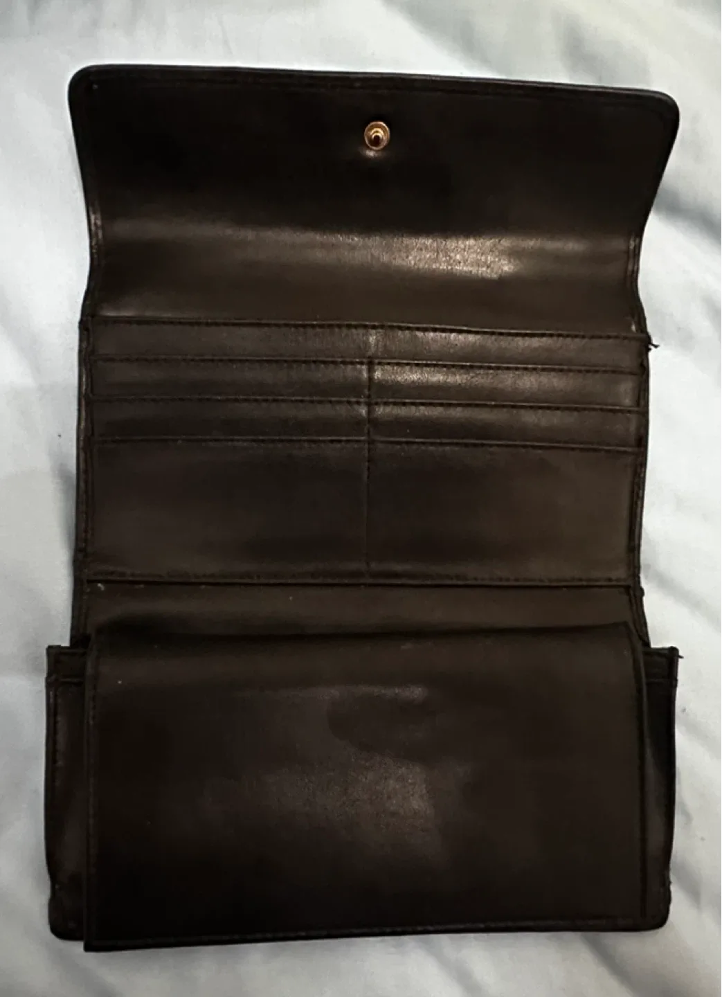 Liz Claiborne Black Leather Wallet image indicator(3)