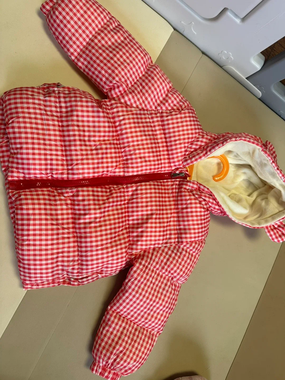 brand new Kids Puffer Jacket Bundle from15 bucks image indicator(2)