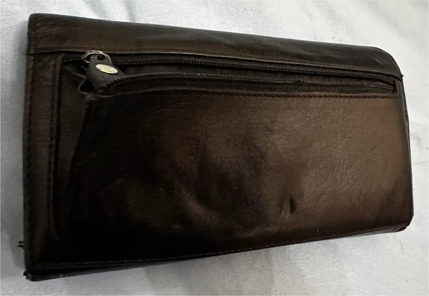 Liz Claiborne Black Leather Wallet image indicator(5)