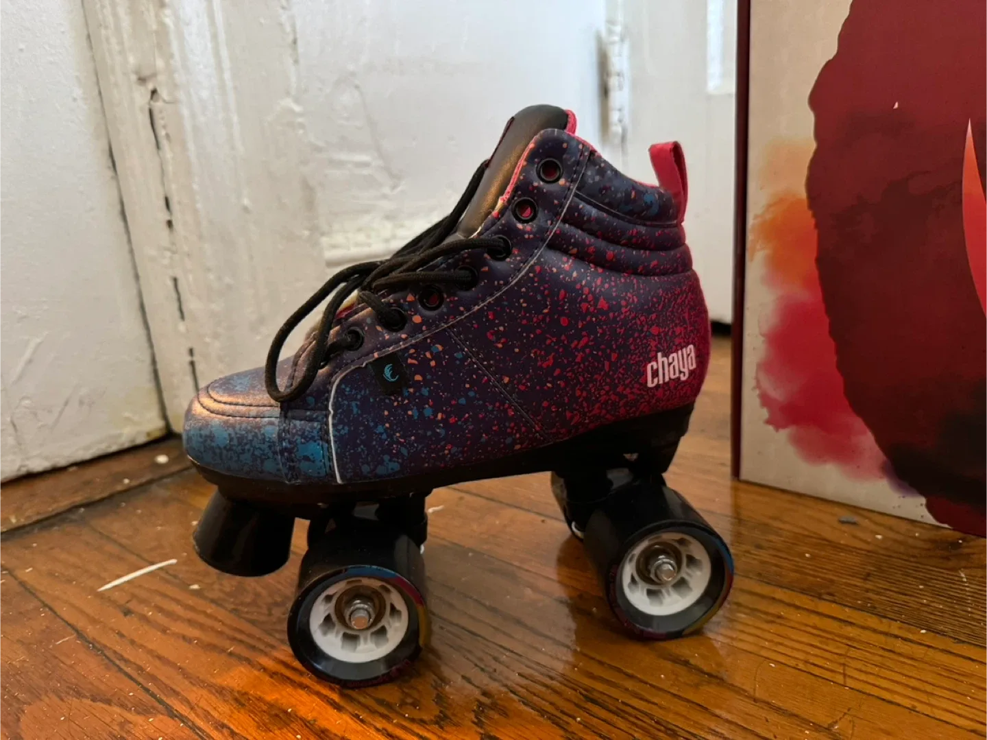 Chaya Air Brush Vintage Rollerskates - US Women's Size 7 image indicator(2)