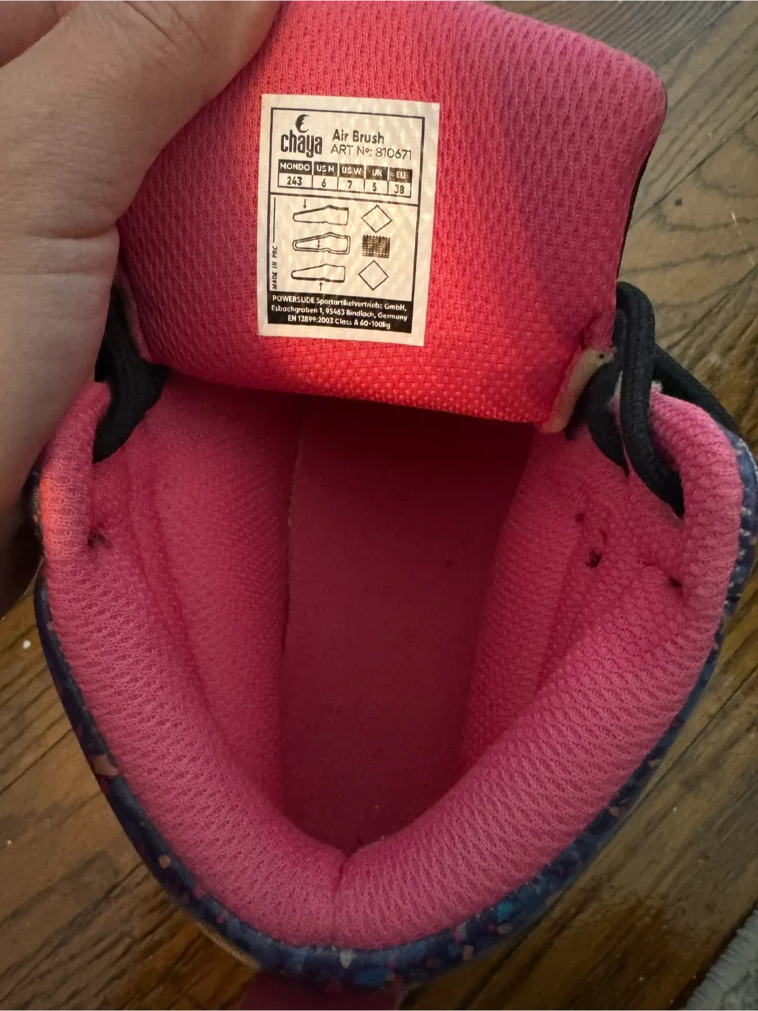 Chaya Air Brush Vintage Rollerskates - US Women's Size 7 image indicator(4)