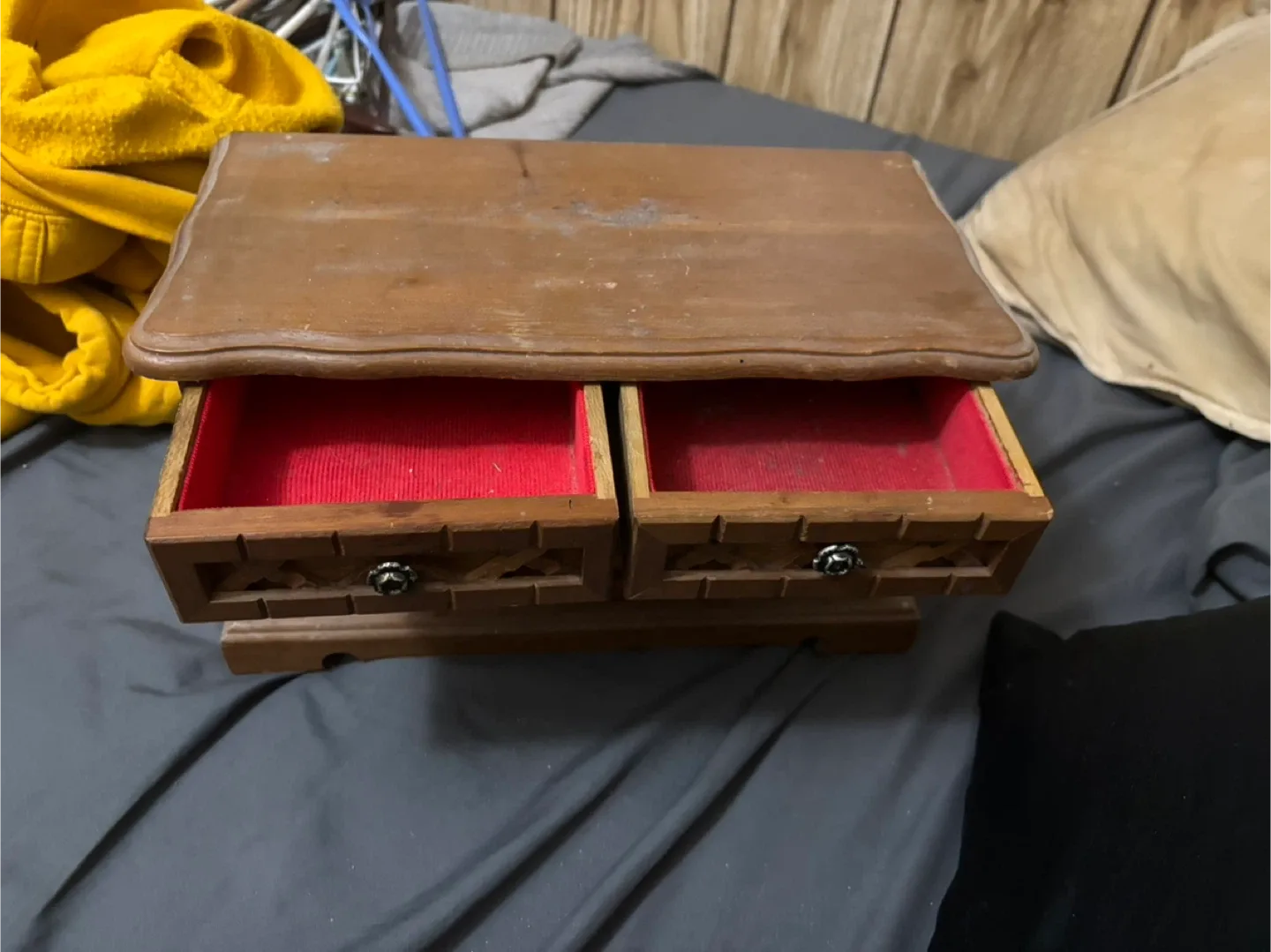 Vintage Wooden Jewellery Box image indicator(4)