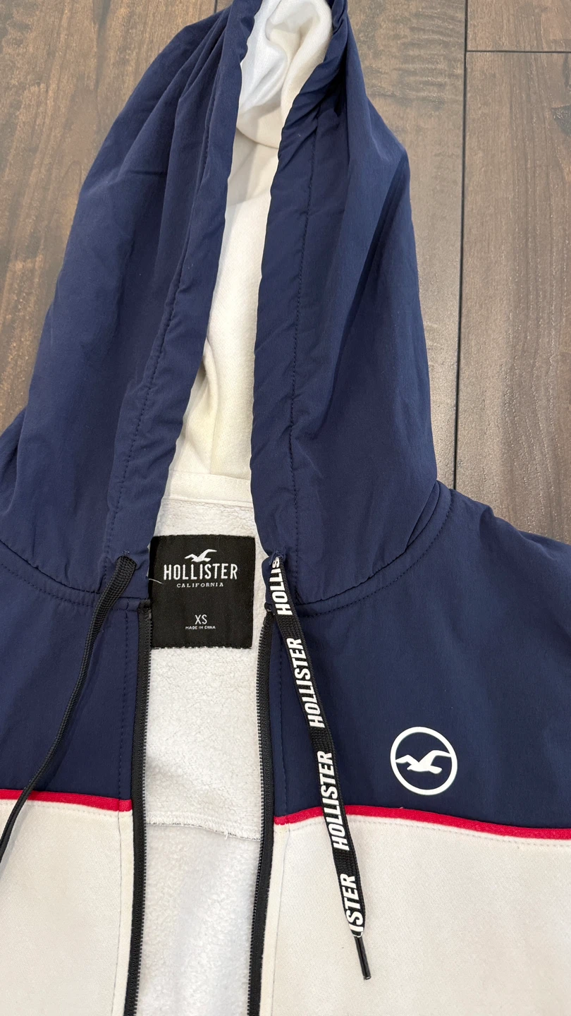 Hollister XS Hoodie - white with navy colour