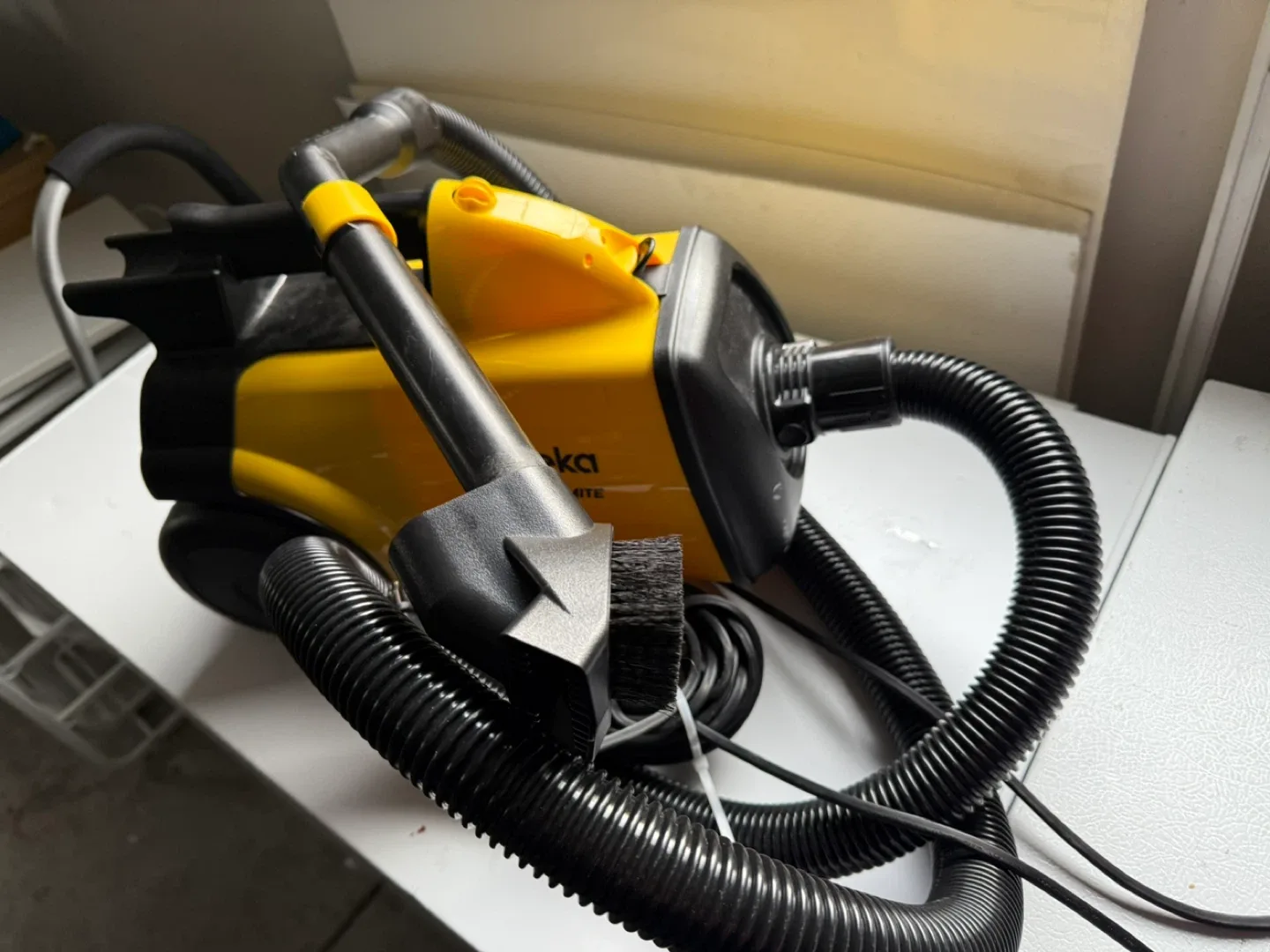 Eureka Mighty Mite Canister Vacuum - Yellow image indicator(2)