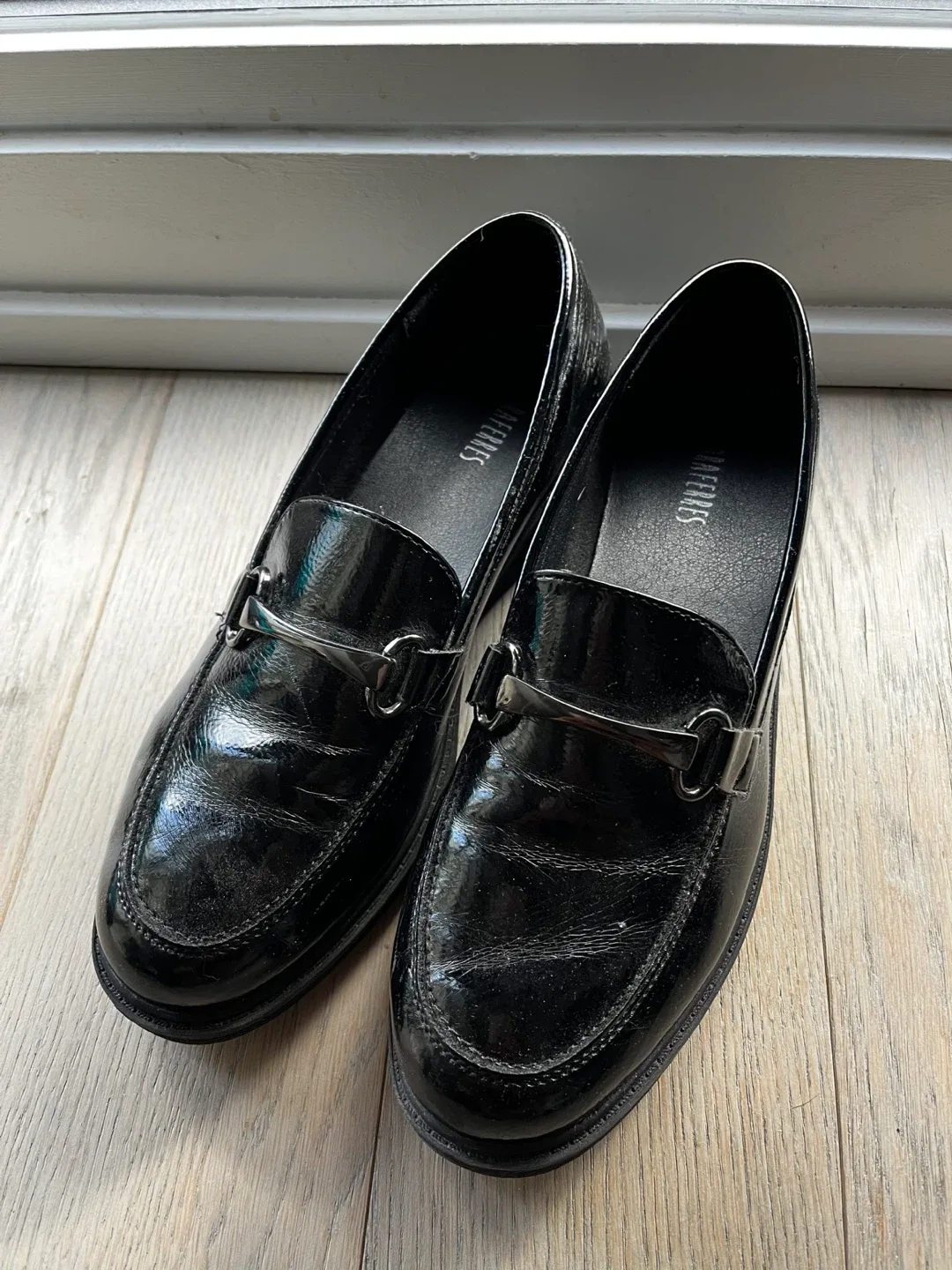 Laura Ferres Black Loafers Size 8 thumbnail