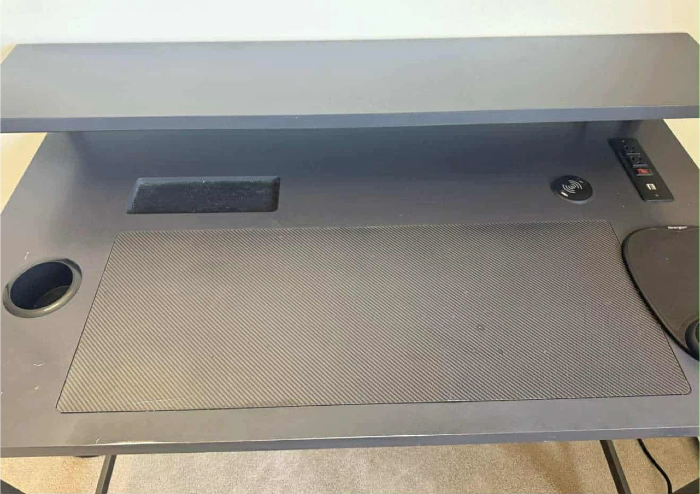 Gaming Desk with Kensington Mouse Pad - photo 3