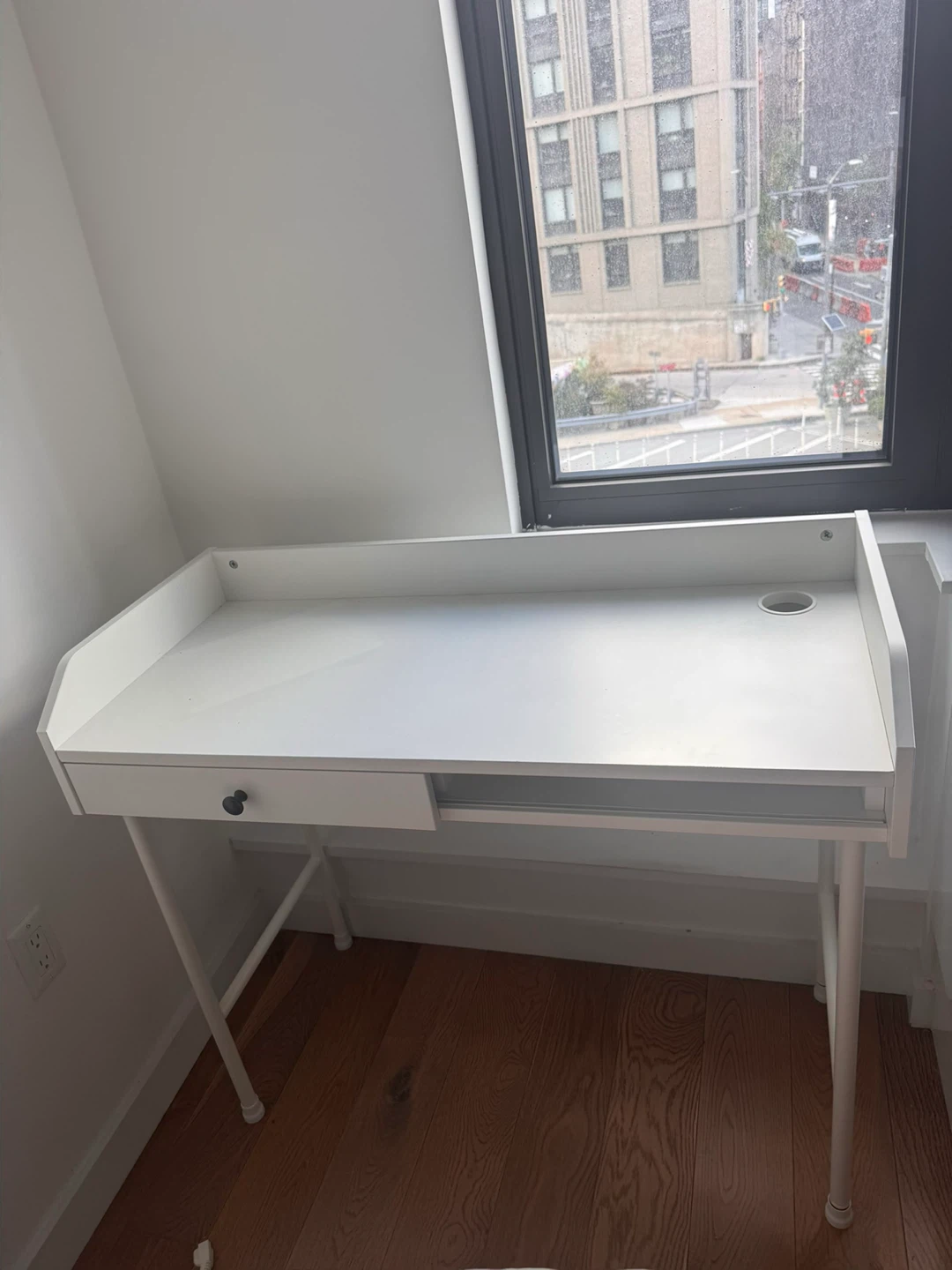 IKEA Hauga White Desk - photo 2
