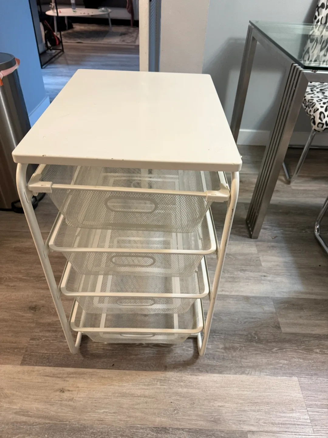 White Metal Rolling Cart with Drawers image indicator(8)