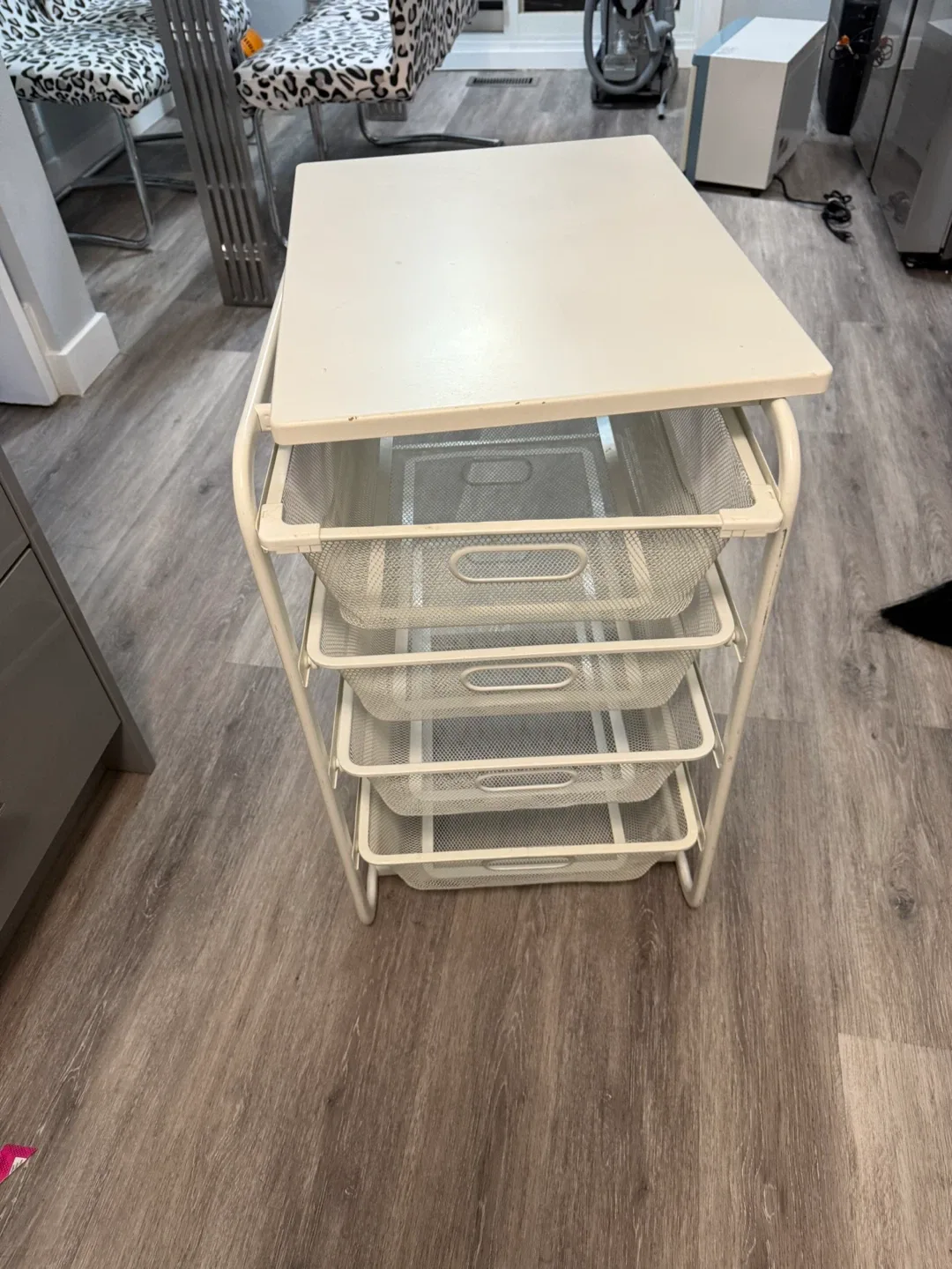 White Metal Rolling Cart with Drawers image indicator(7)