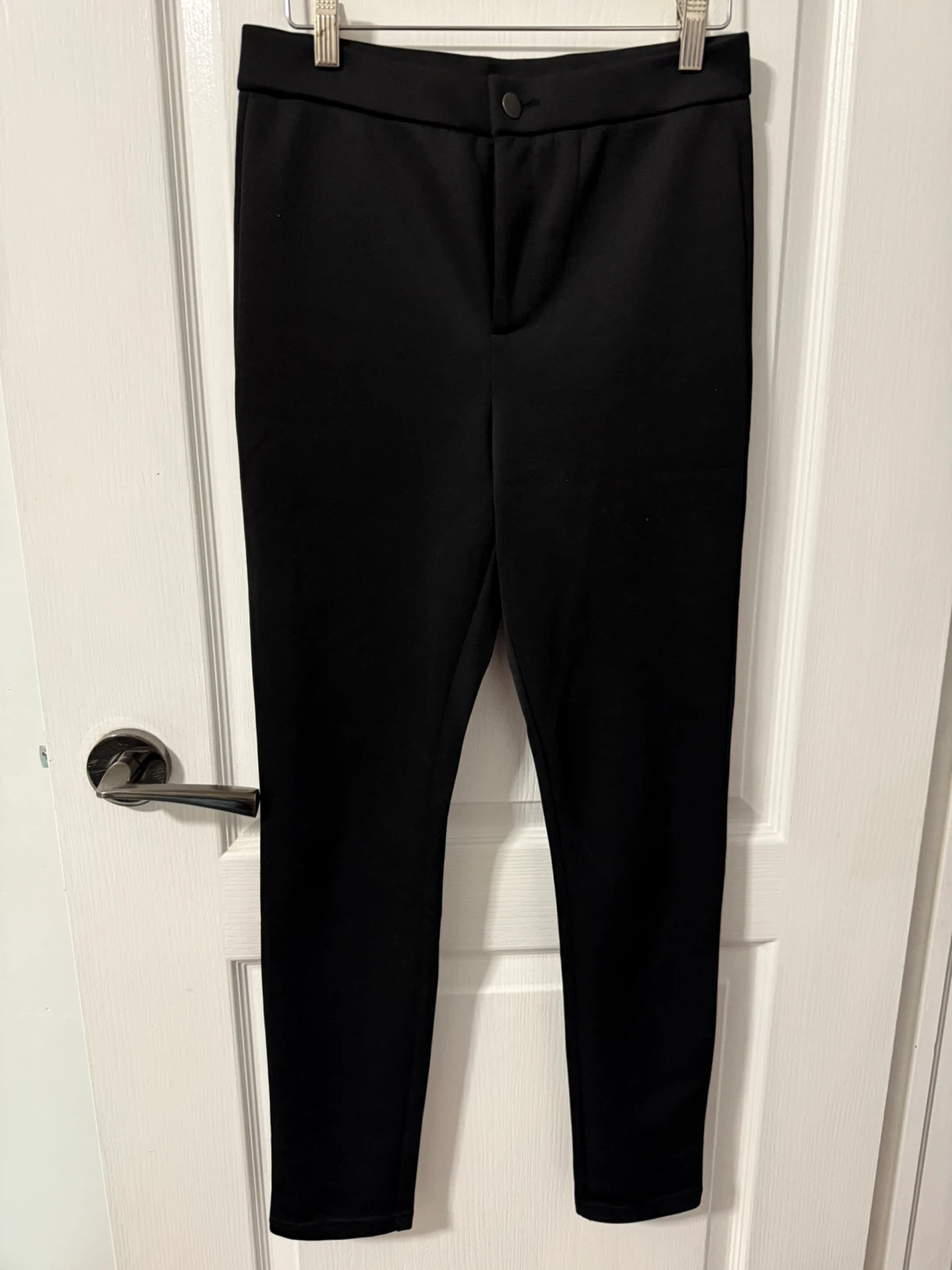 Black Slim Fit Pants - Size M