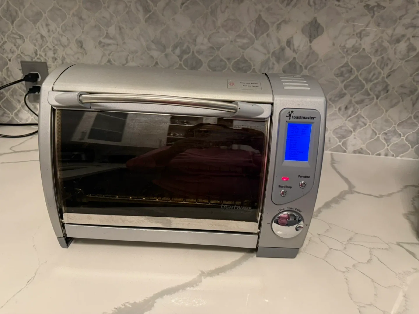 Toastmaster Lightwave Toaster Oven Broiler thumbnail