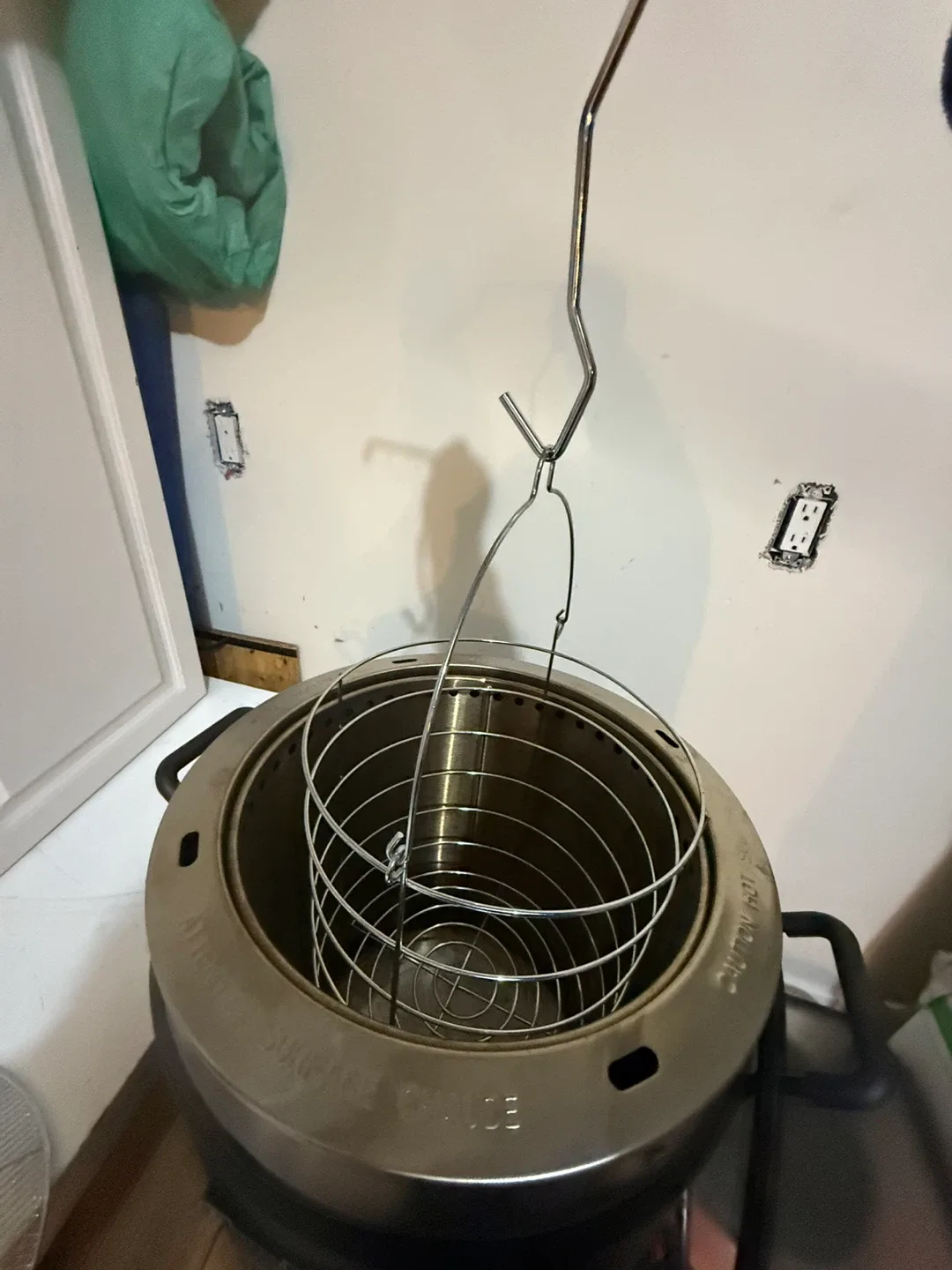 Char-Broil The Big Easy Oil-Less Turkey Fryer image indicator(6)