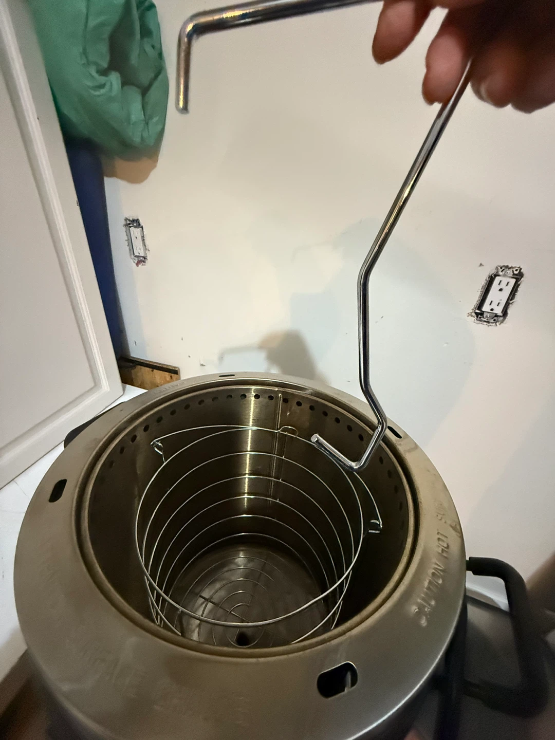 Char-Broil The Big Easy Oil-Less Turkey Fryer - photo 5