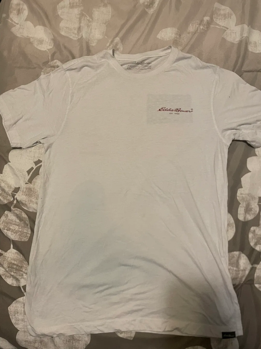 Eddie Bauer White T-Shirt - Men's Size S thumbnail